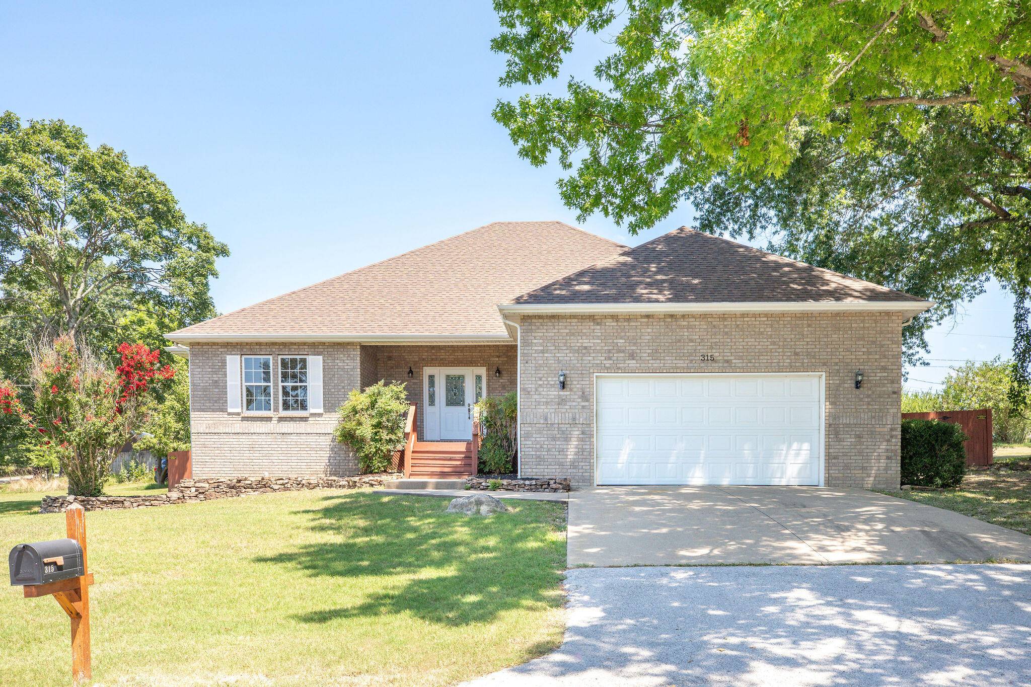 315 N Fork, Branson, MO 65616