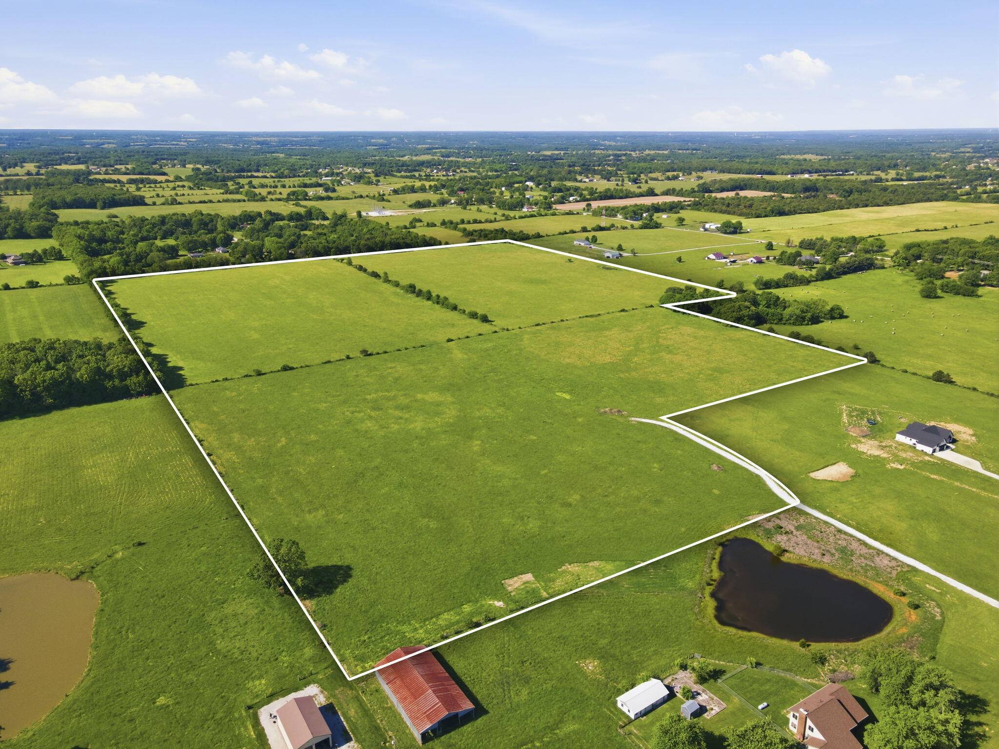 000 E Farm Road 186, Rogersville, MO 65742
