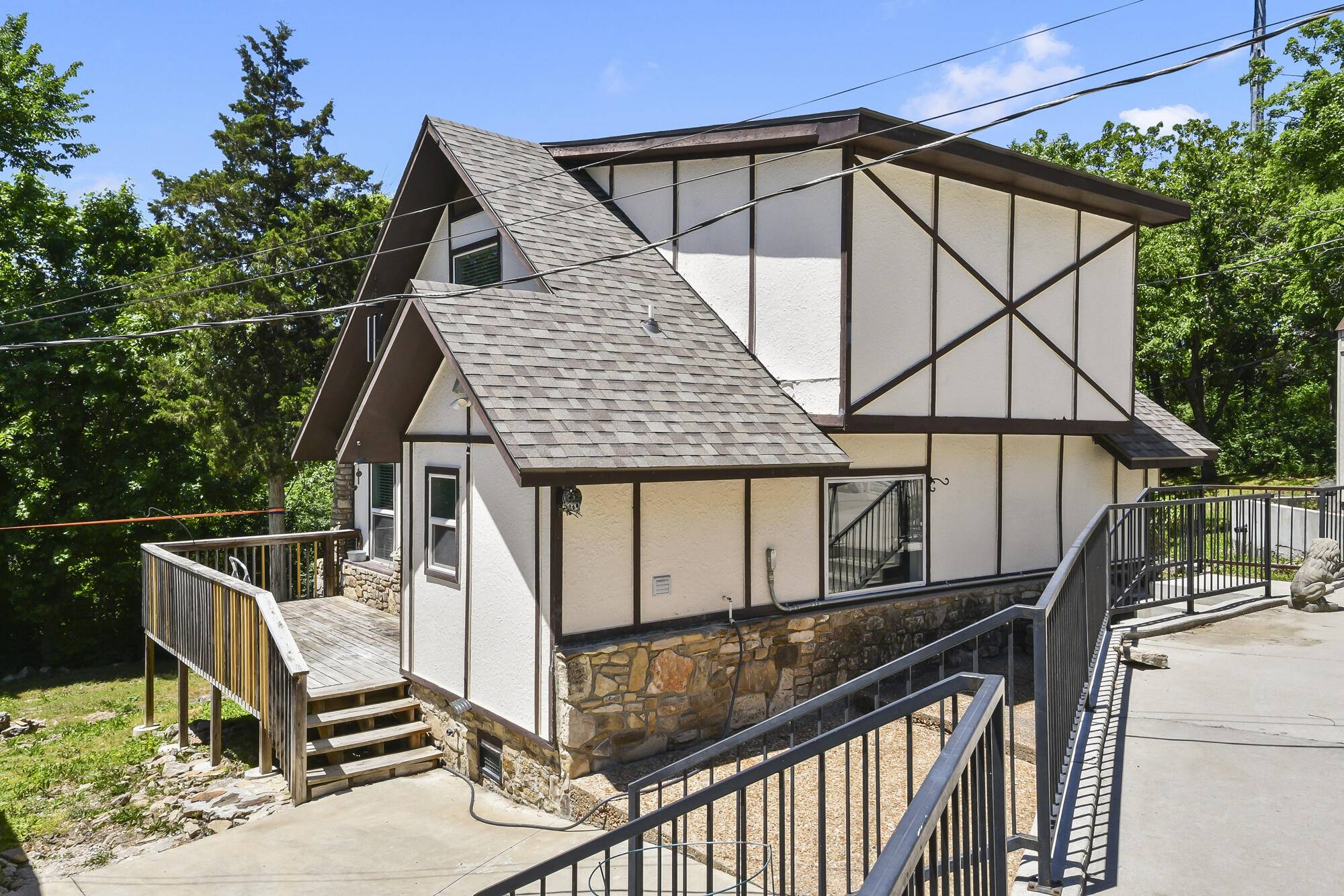 731 & 729 Knox AVE, Hollister, MO 65672