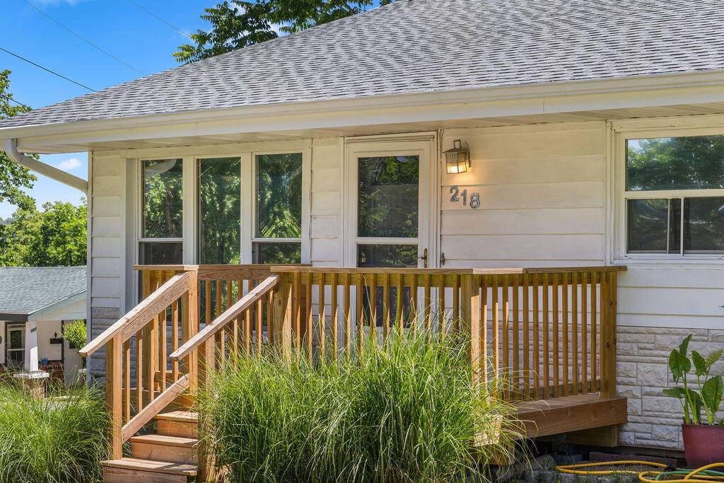 218 N 4th ST, Branson, MO 65616