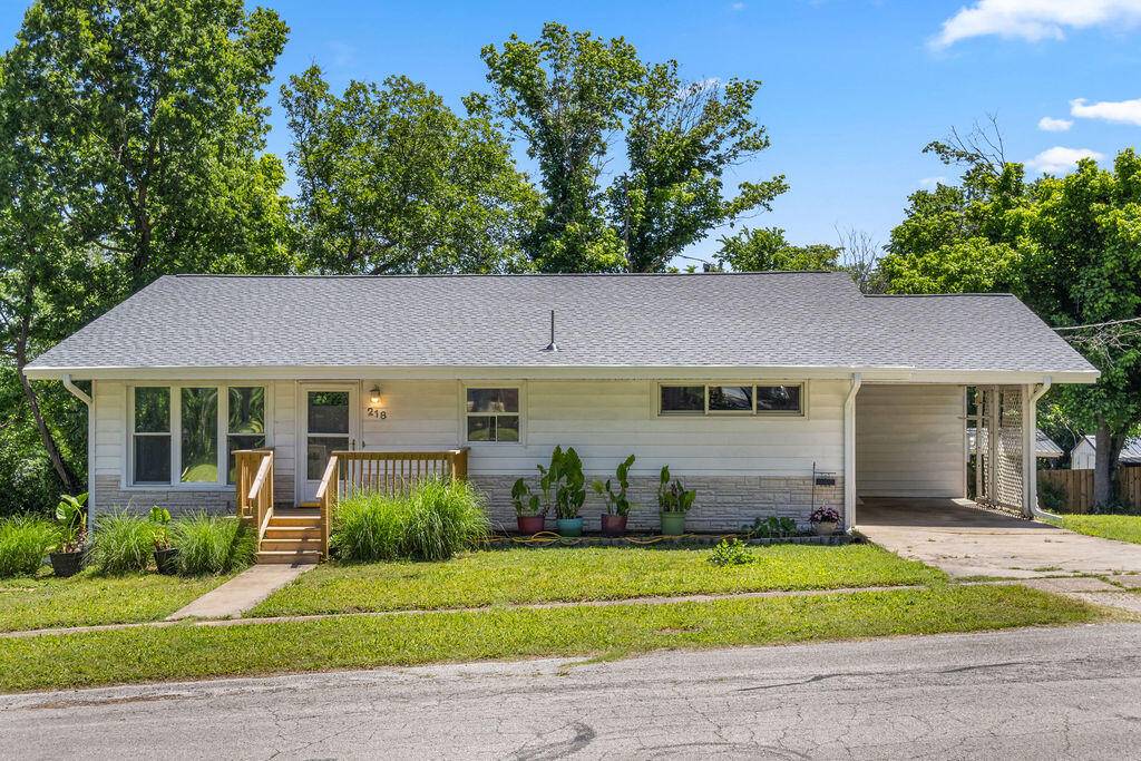 218 N 4th ST, Branson, MO 65616