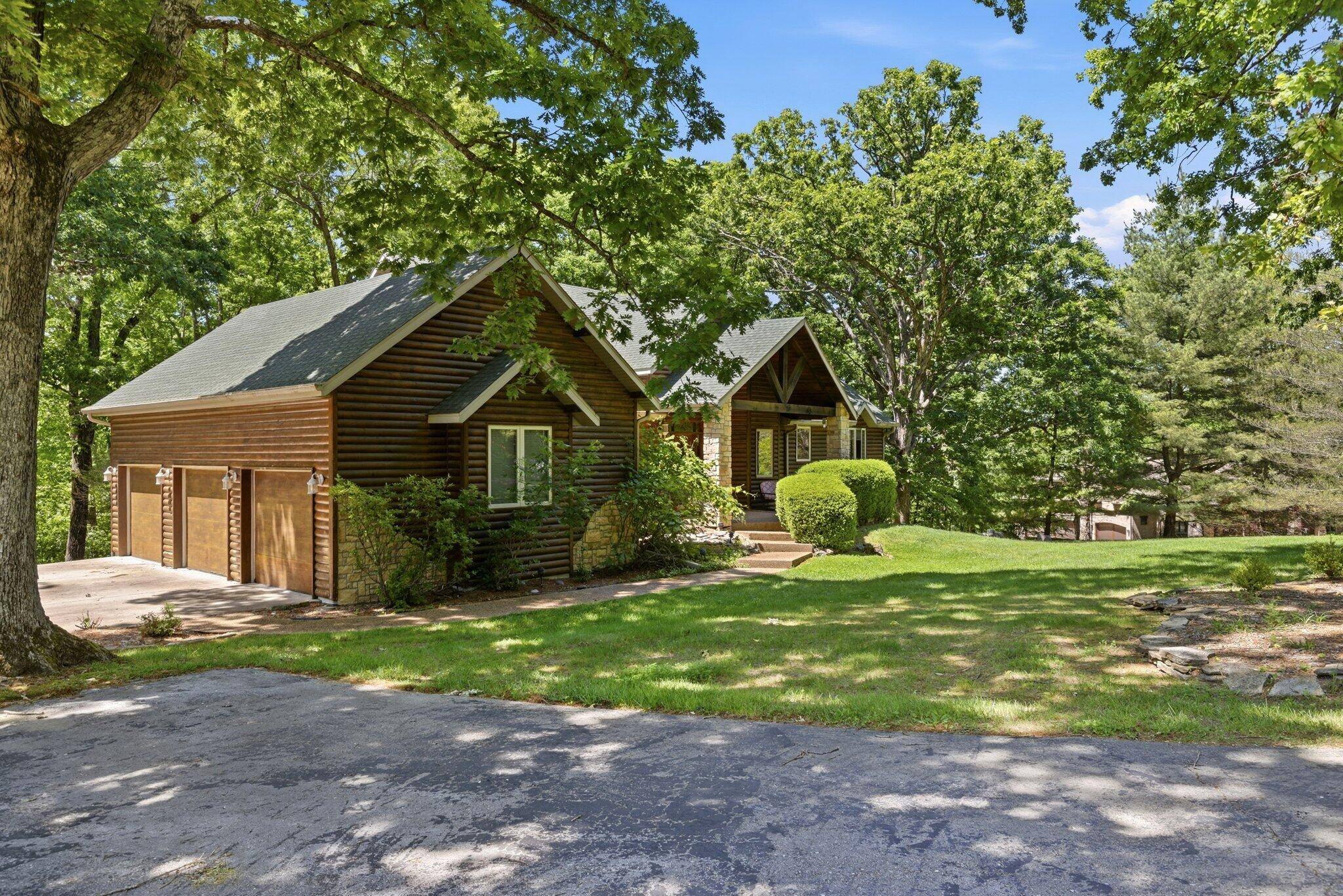 993 S Oak Ridge RD, Nixa, MO 65714