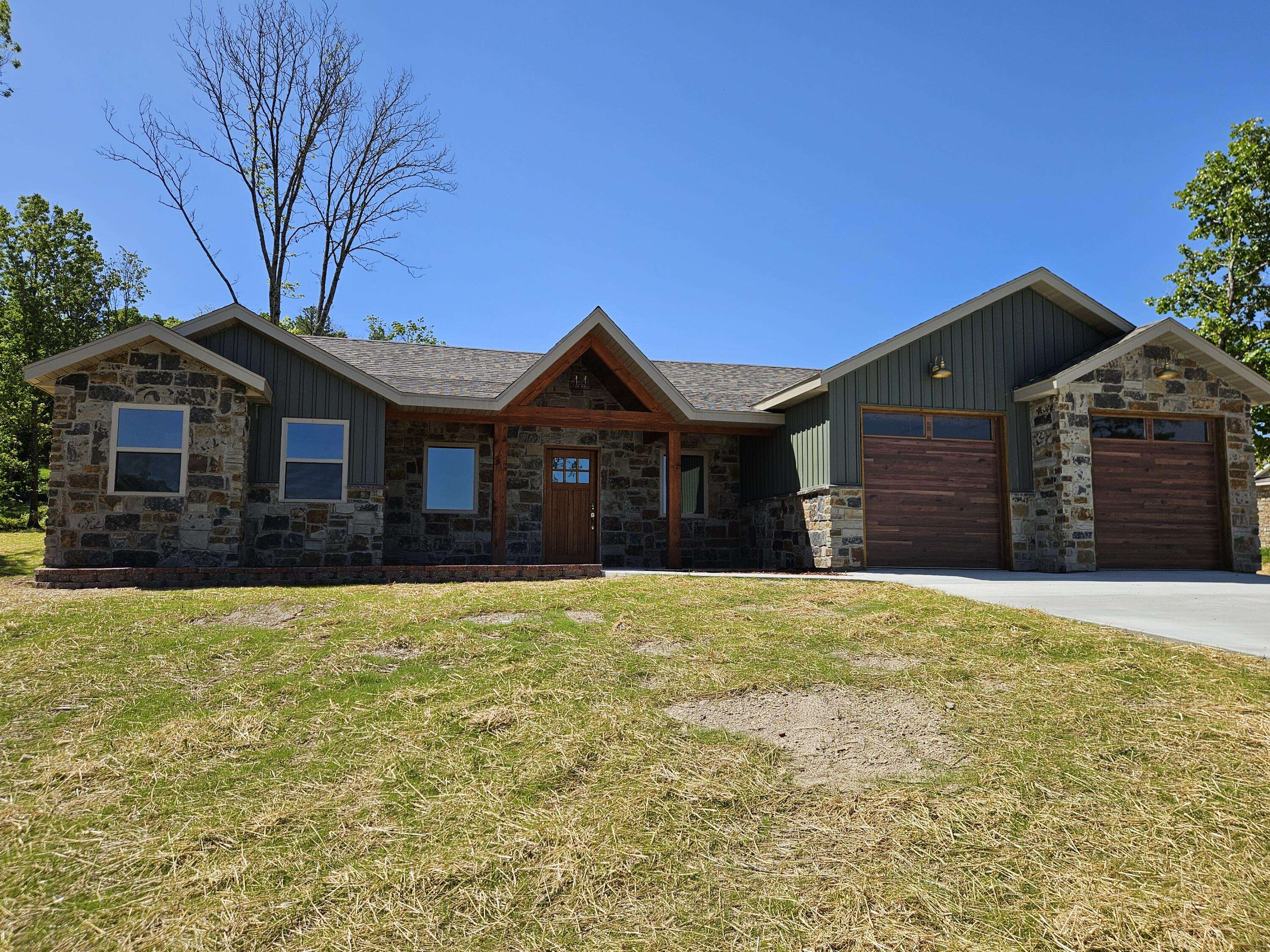 201 Juniper AVE, Cabool, MO 65689