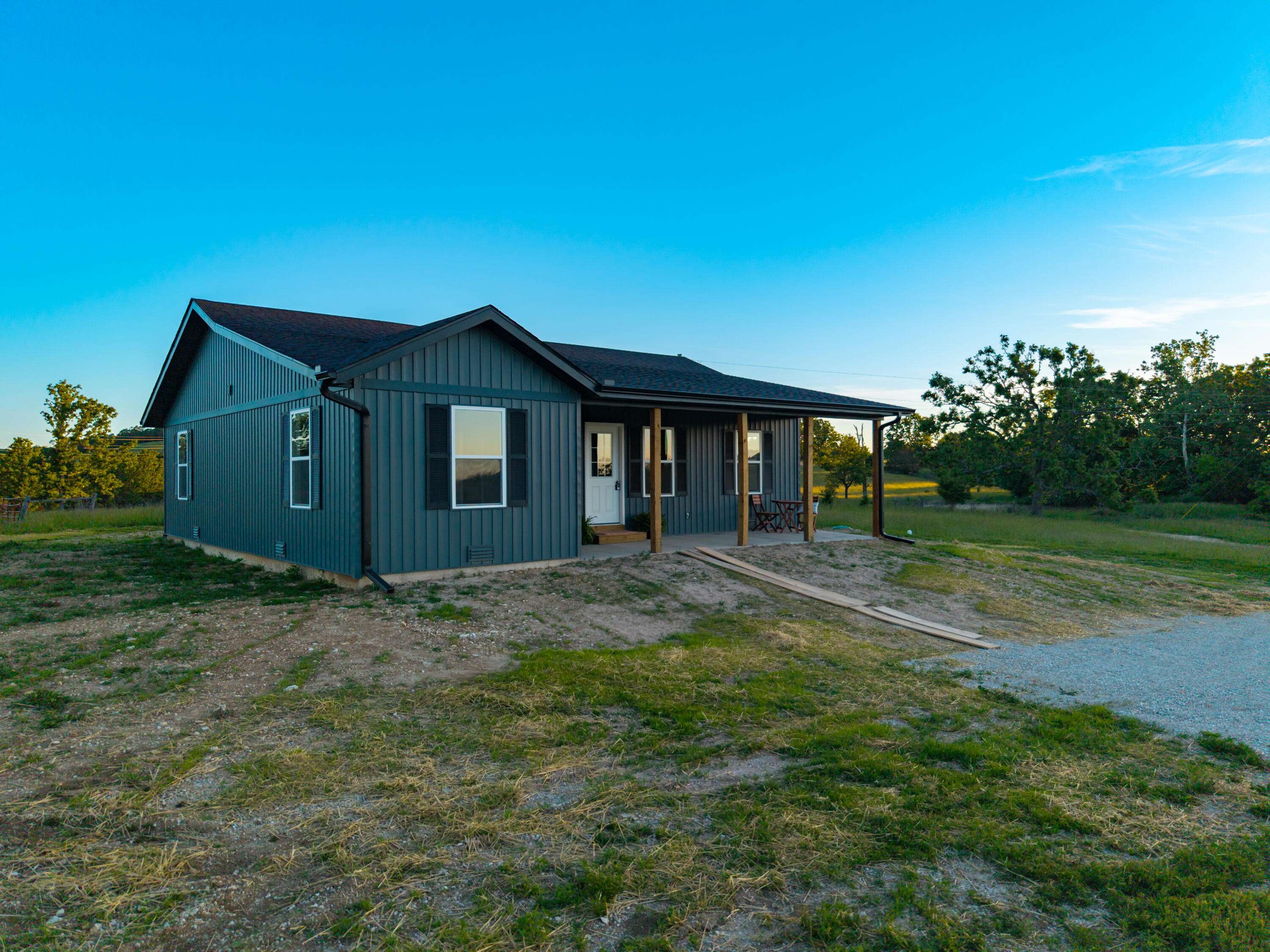 1947 Hidden Pond LN, Mansfield, MO 65704
