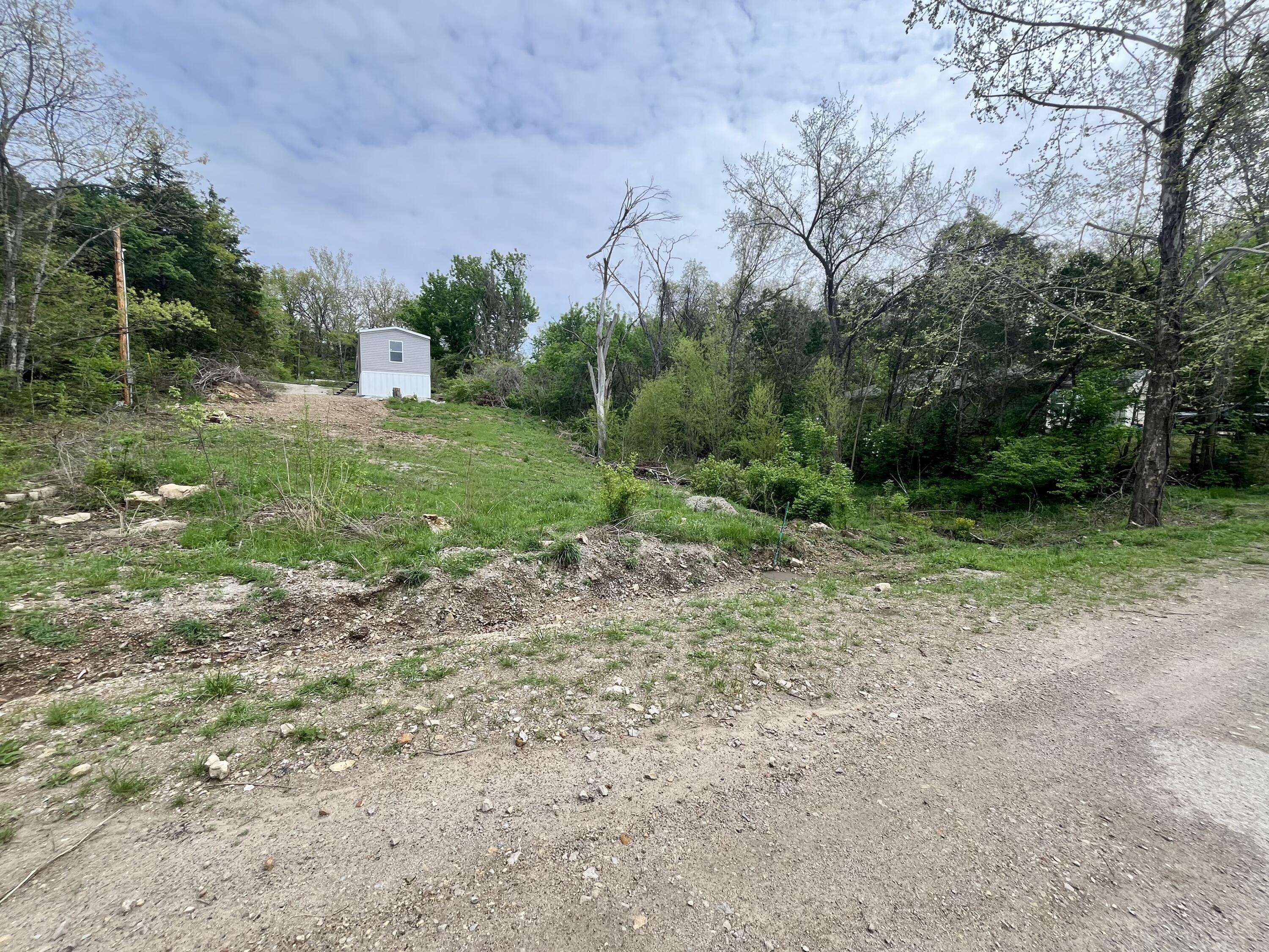 3013 Bluebird RD, Merriam Woods, MO 65740