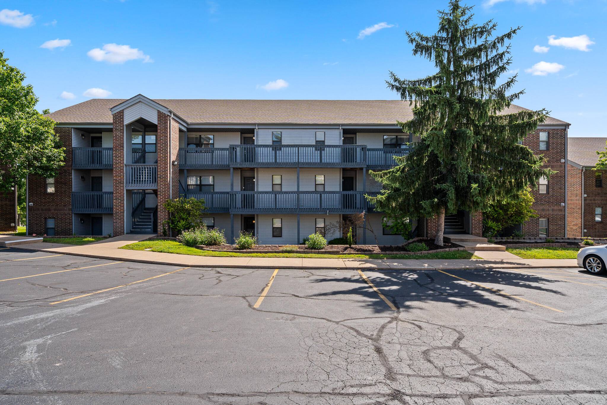 170 Bunker Ridge DR #9, Branson, MO 65616