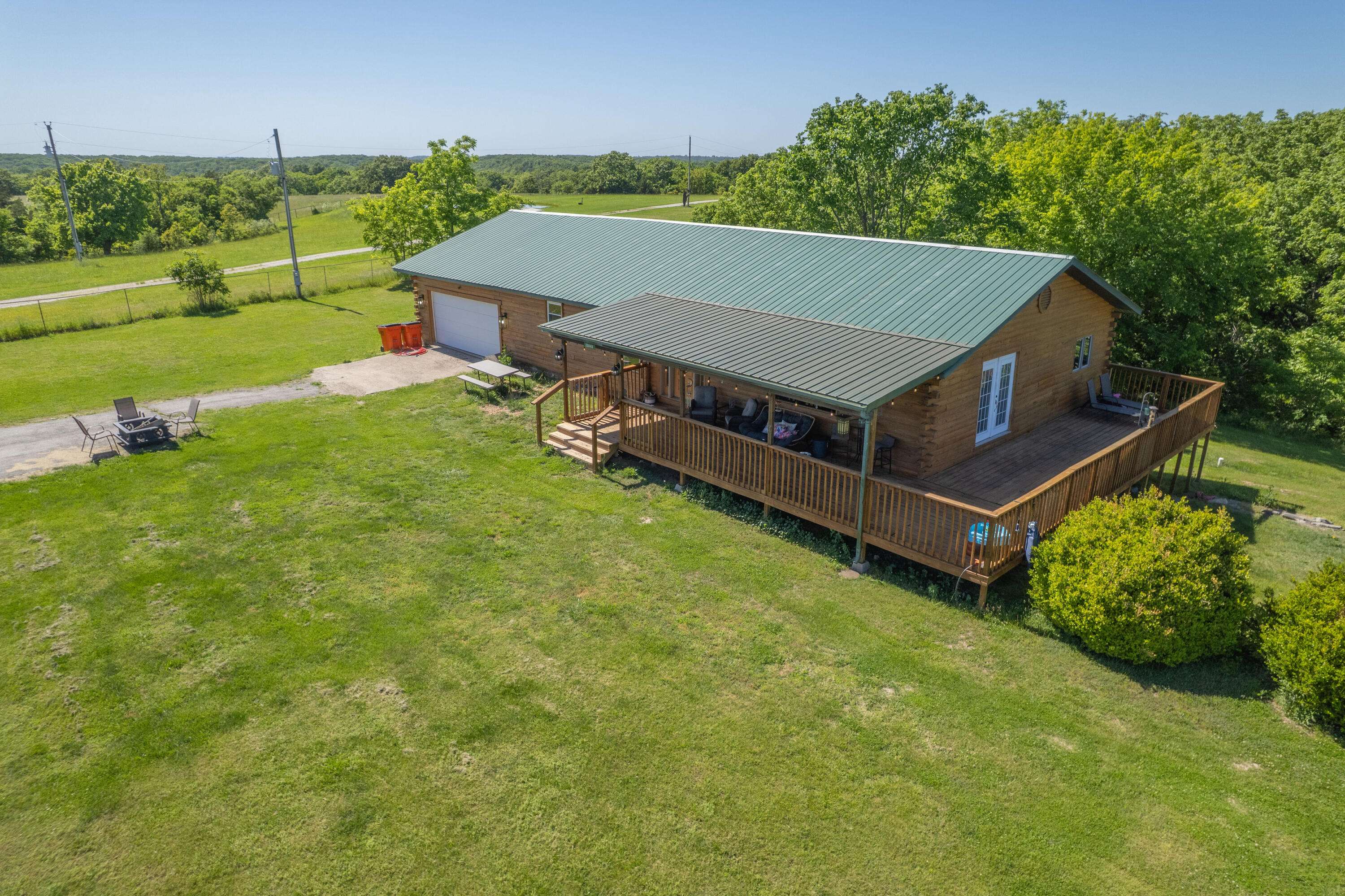 25048 State Highway 76, Cassville, MO 65625