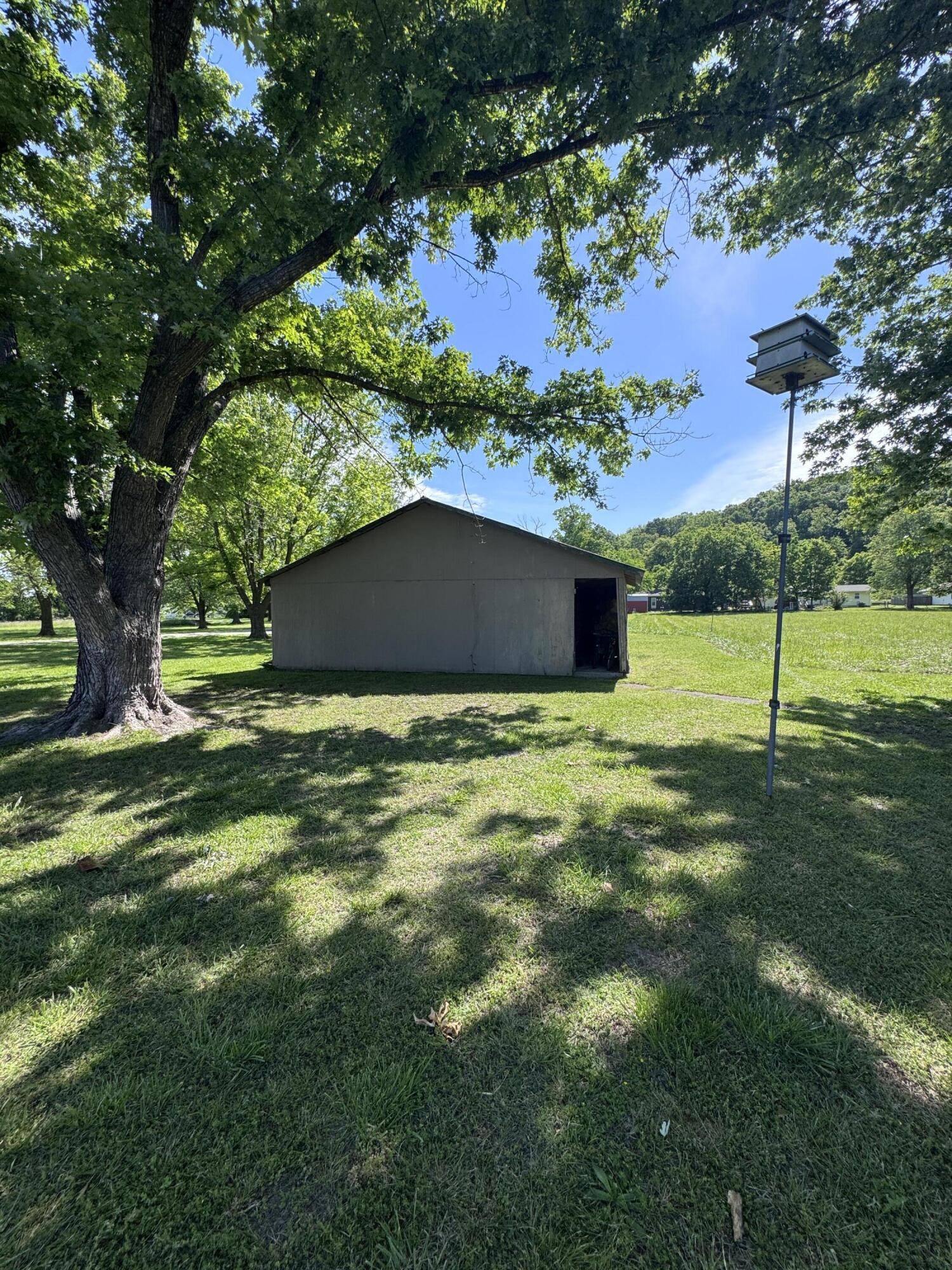 102 Walnut ST, Seneca, MO 64865