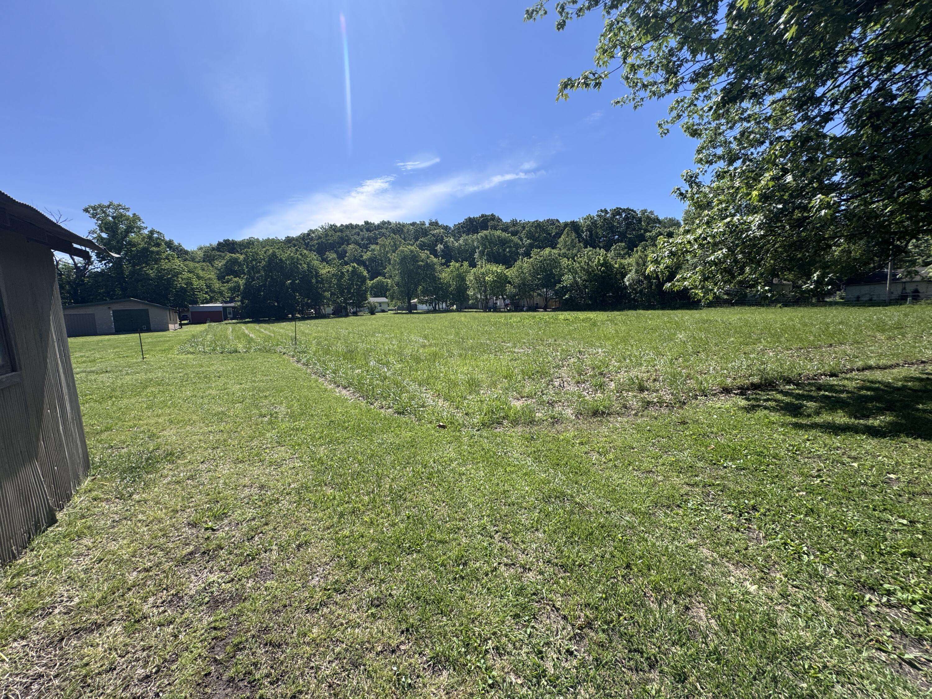 102 Walnut ST, Seneca, MO 64865