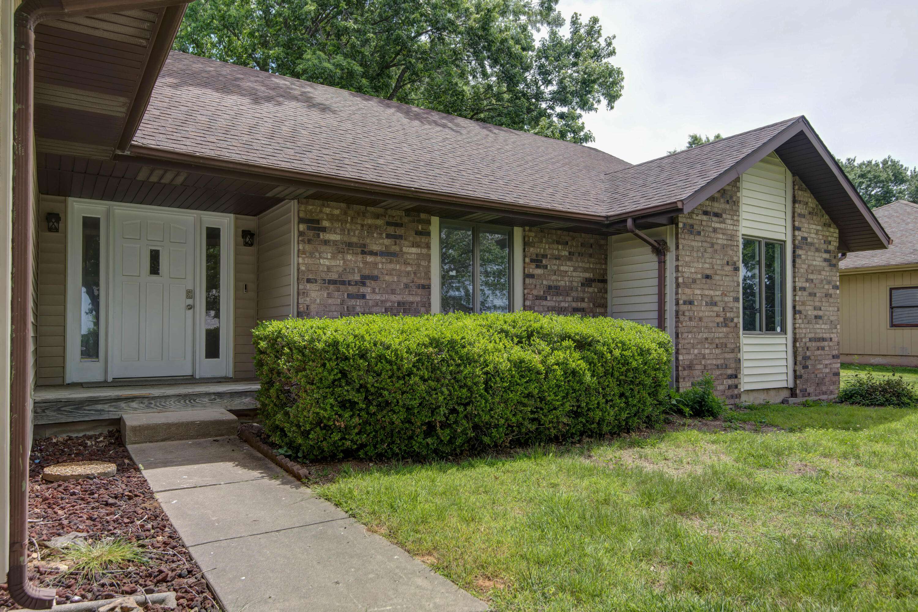 714 N Fort ST, Nixa, MO 65714