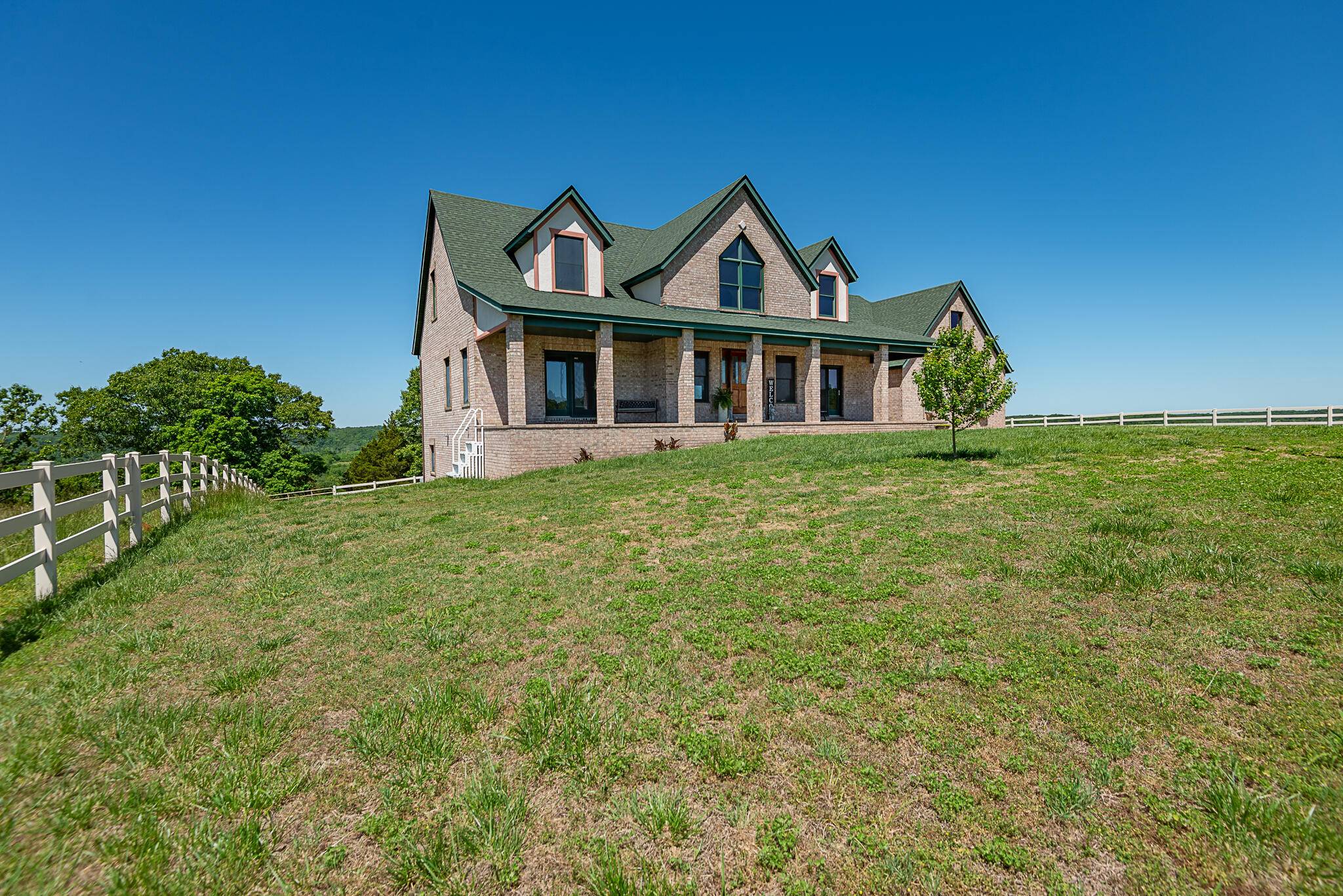 449 Greenway DR, Galena, MO 65656