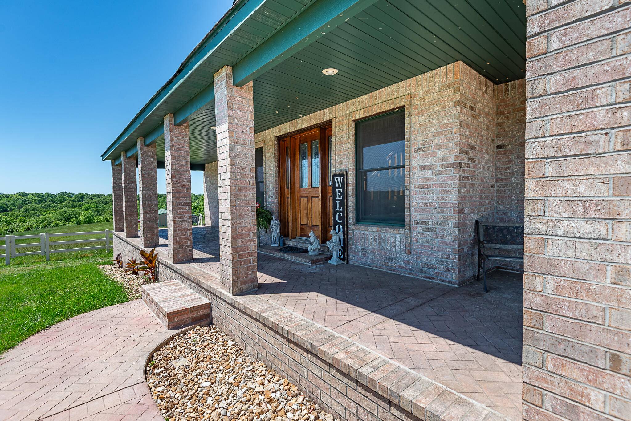 449 Greenway DR, Galena, MO 65656