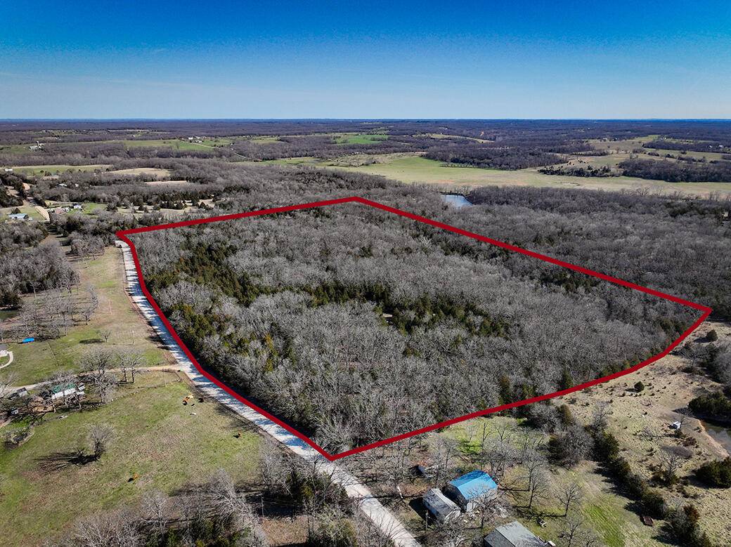 000 Simpson RD, Urbana, MO 65767