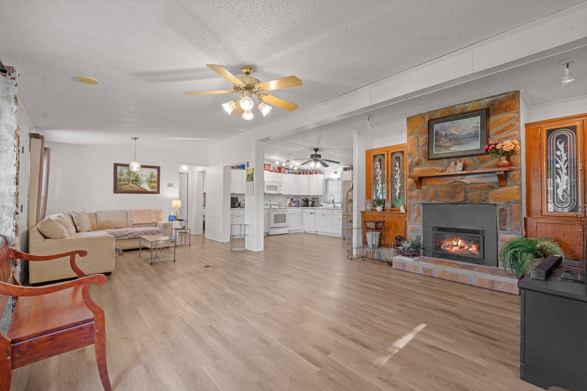 25356 Shawnee DR, Golden, MO 65658