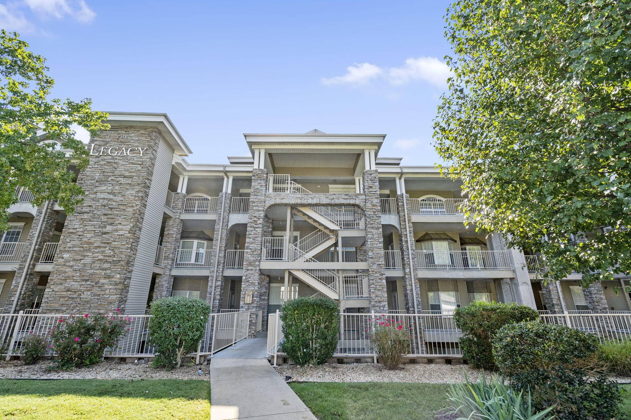 300 Glory RD #2, Branson, MO 65616