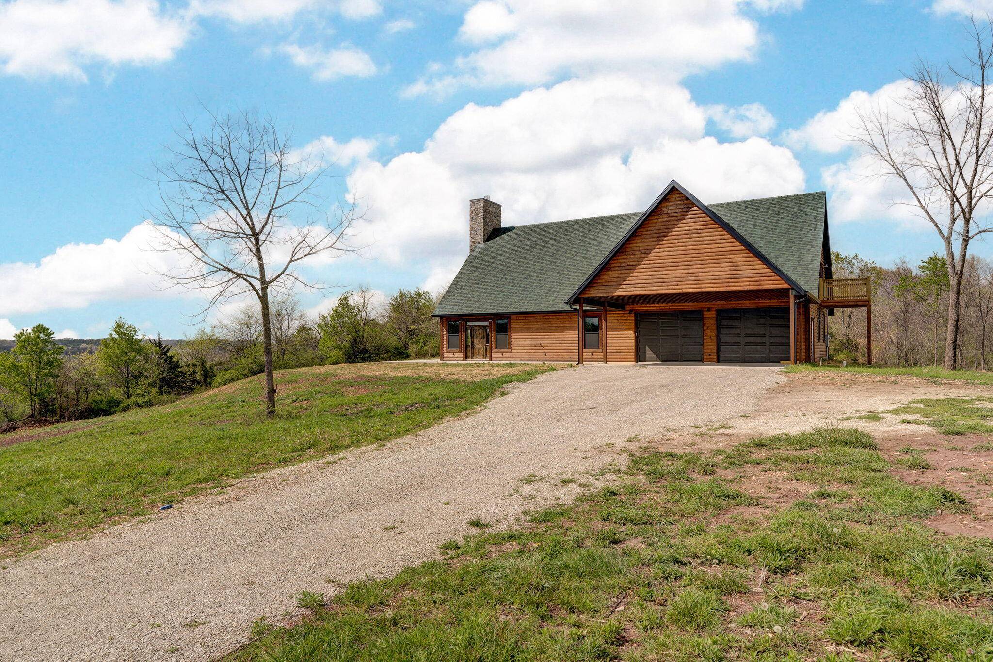 503 Airport RD, Crane, MO 65633