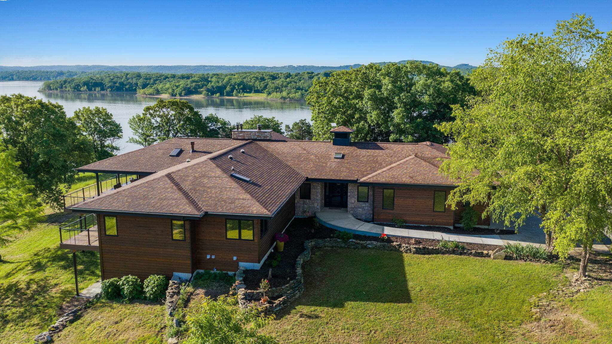 244 Thomas LN, Shell Knob, MO 65747