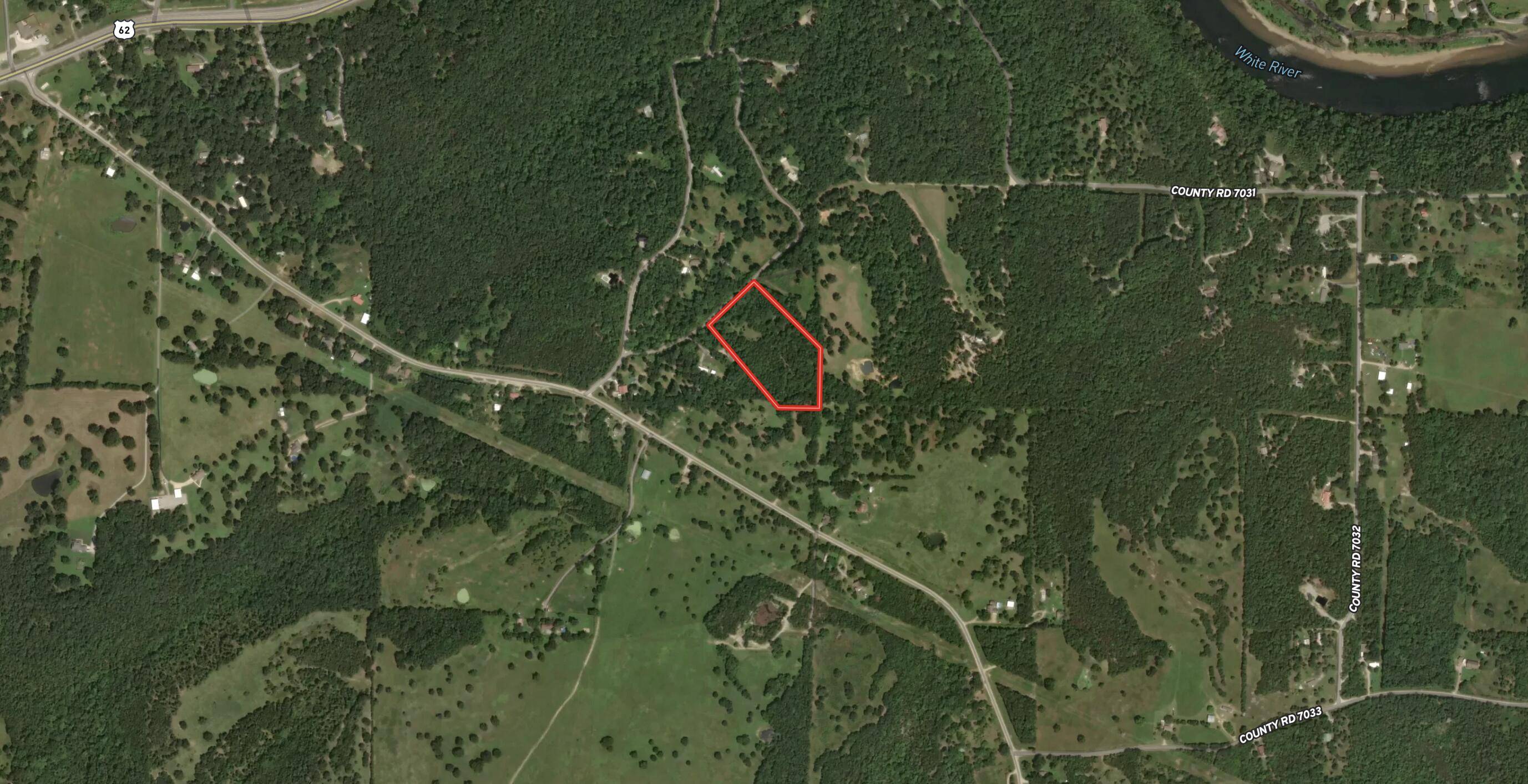 910 Marion County 7097, Flippin, AR 72634
