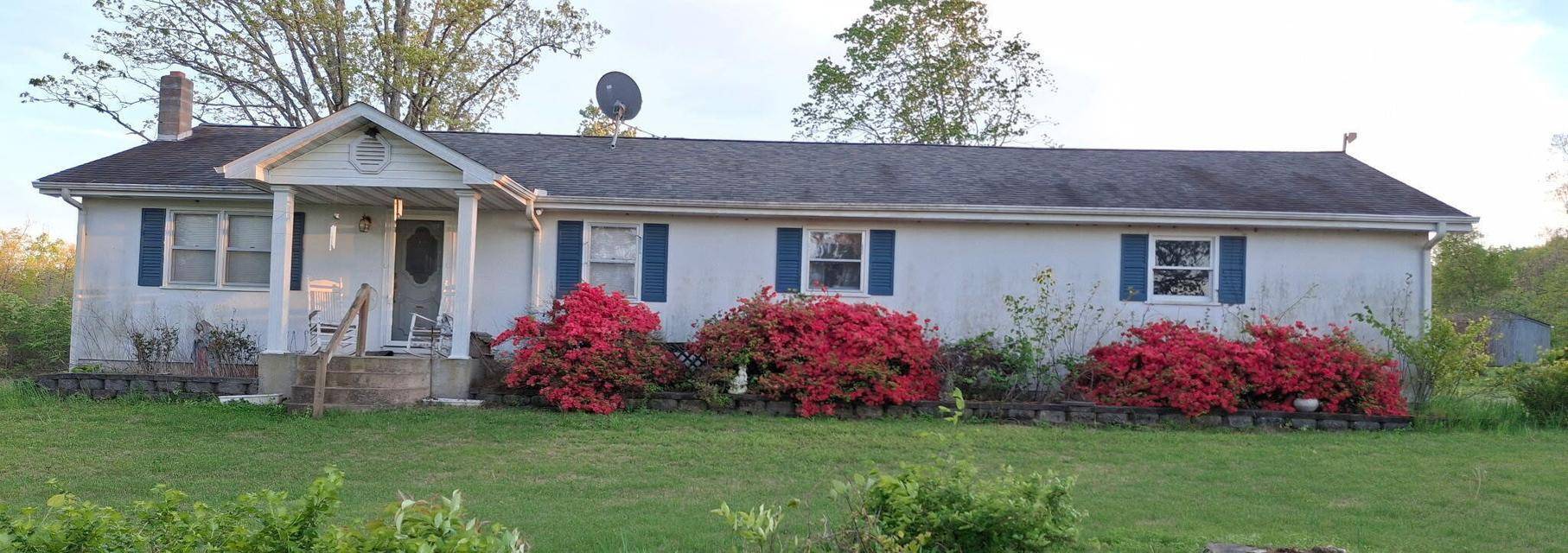 5608 State Route Uu, Pomona, MO 65789