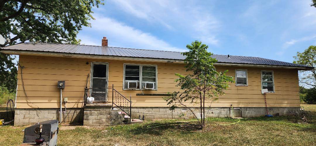 95 Three Springs Loop, Long Lane, MO 65590