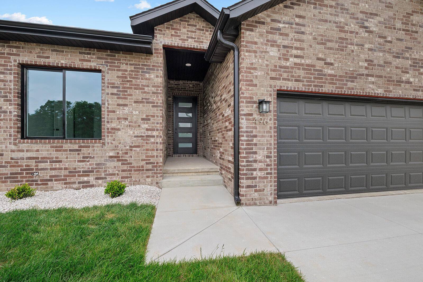 496 Bailiwick DR, Rogersville, MO 65742