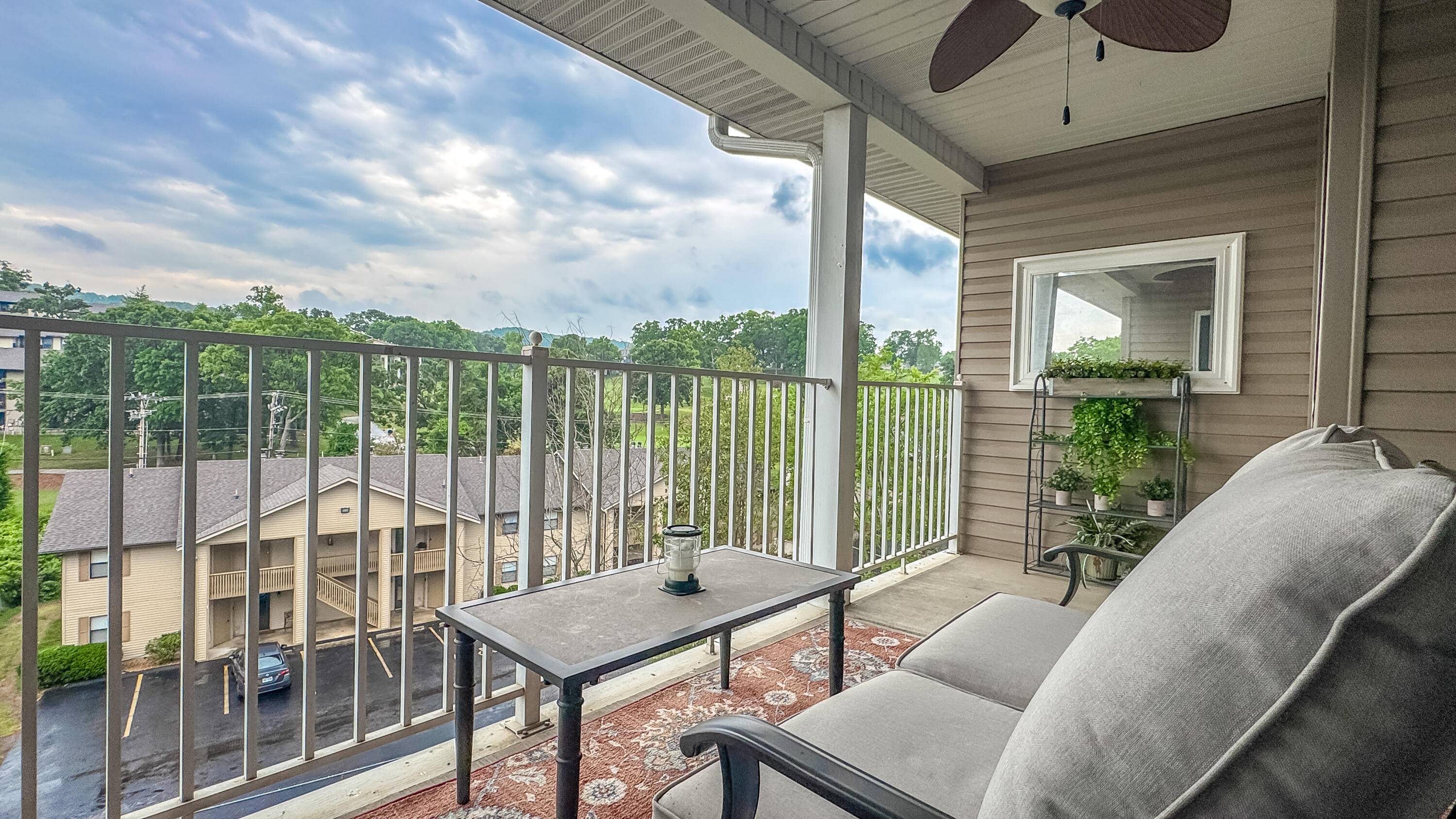 32 Golfshores DR #Apt 23, Branson, MO 65616