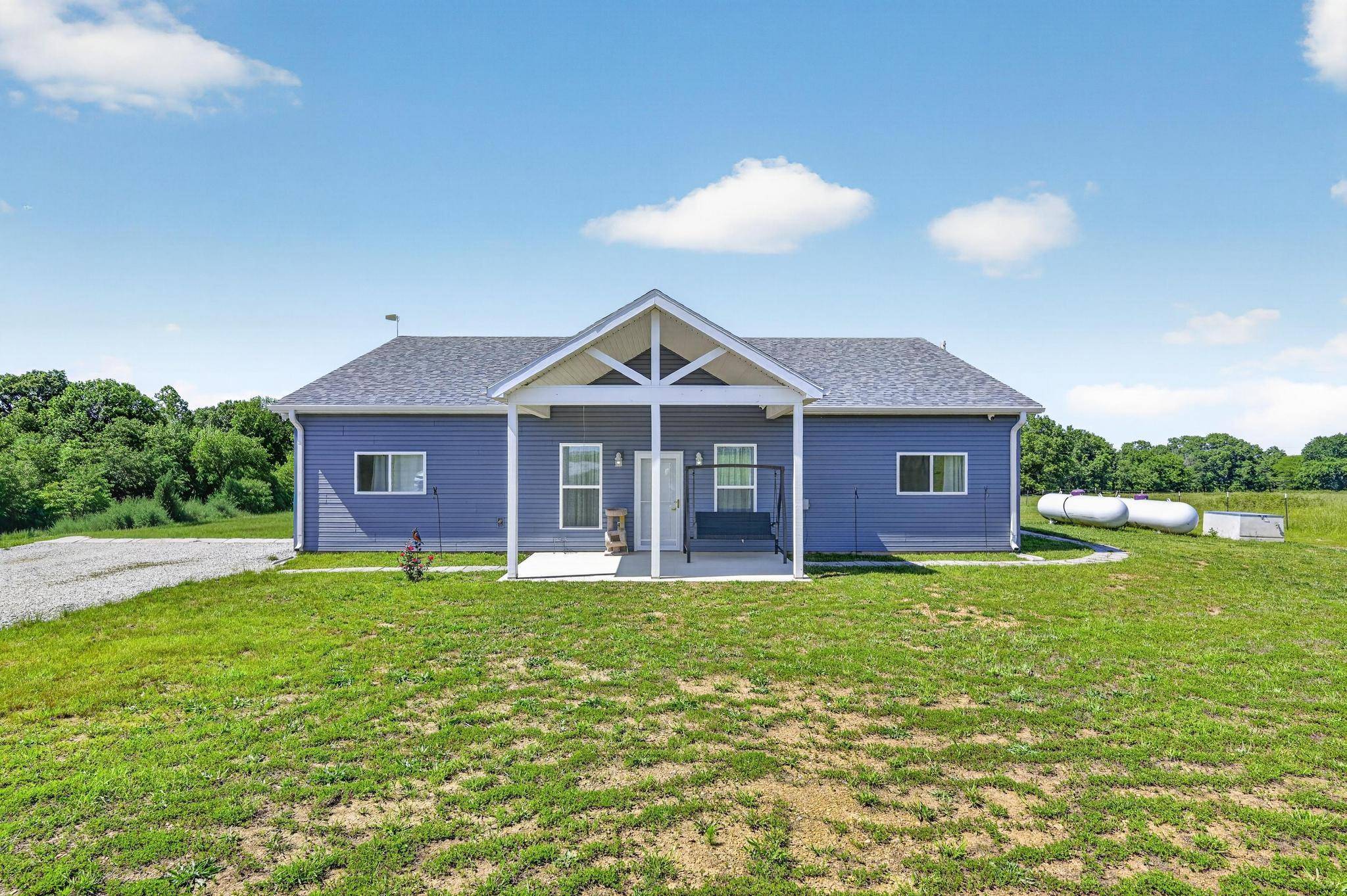 25385 U.S. 54, Walker, MO 64790