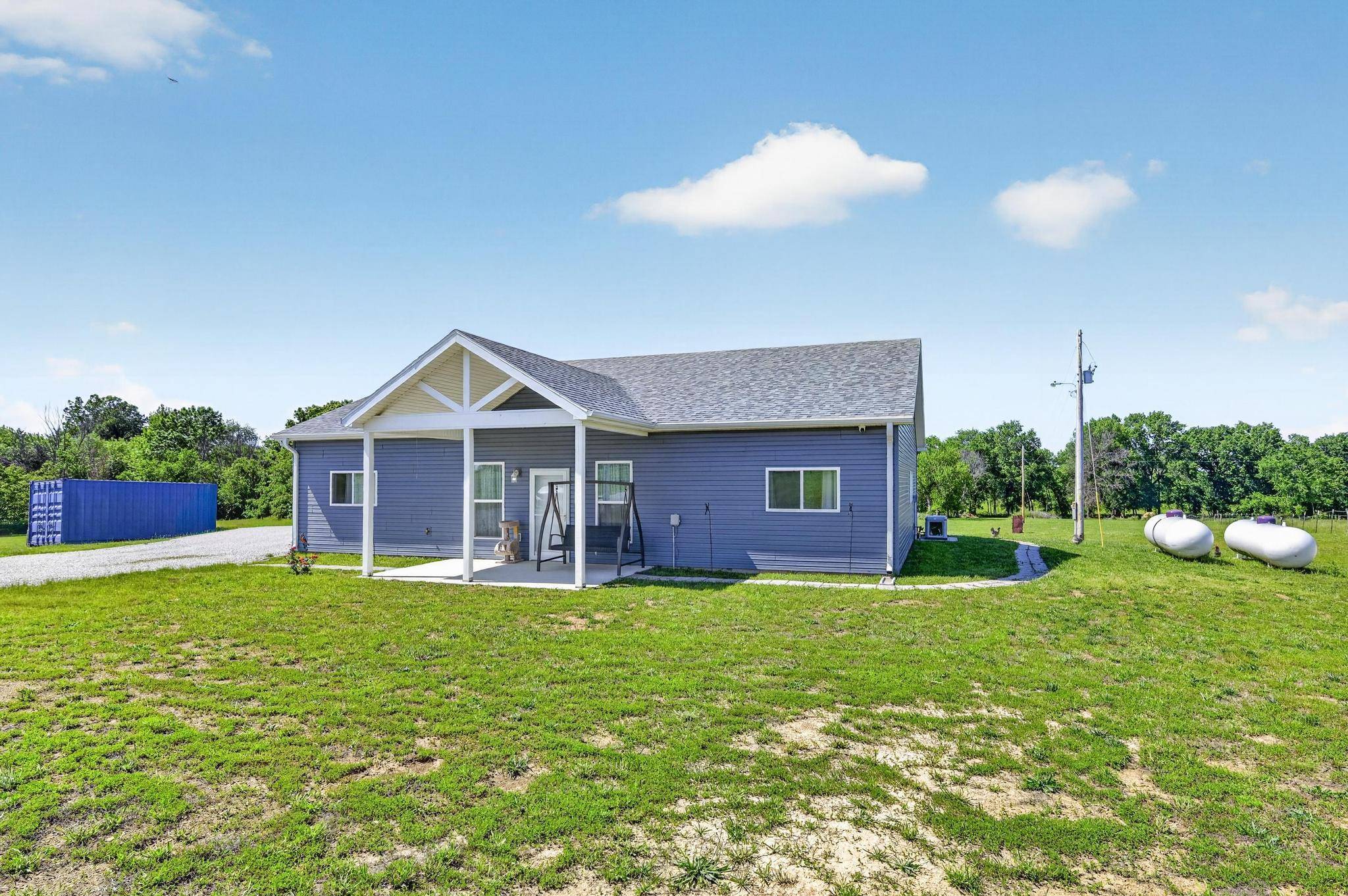 25385 U.S. 54, Walker, MO 64790