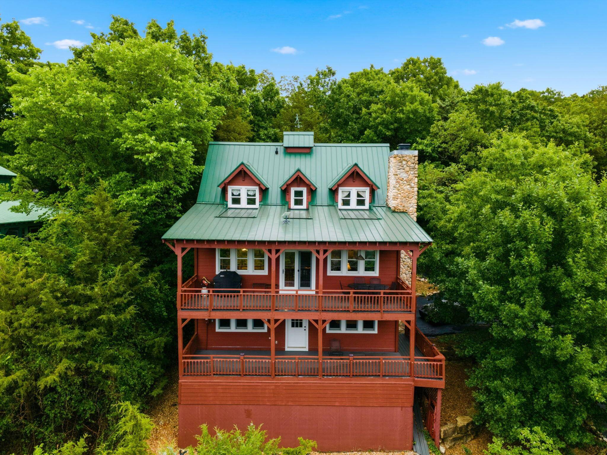 236 Crooked LN, Blue Eye, MO 65611