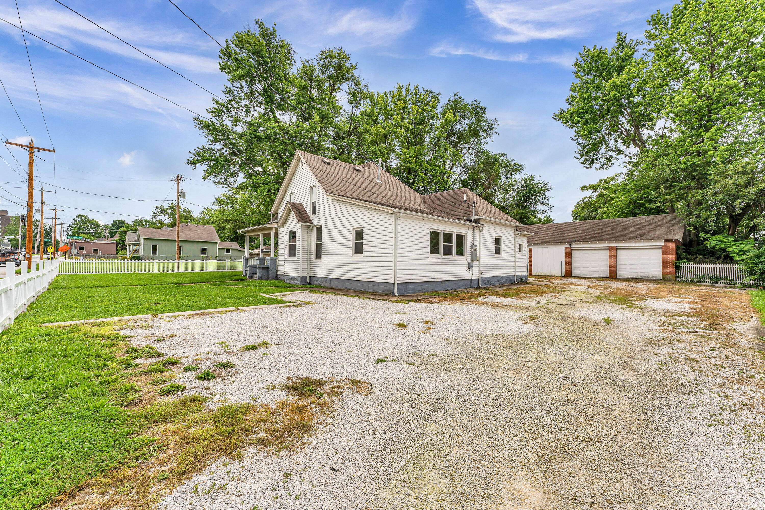 802 W Mount Vernon ST, Springfield, MO 65806