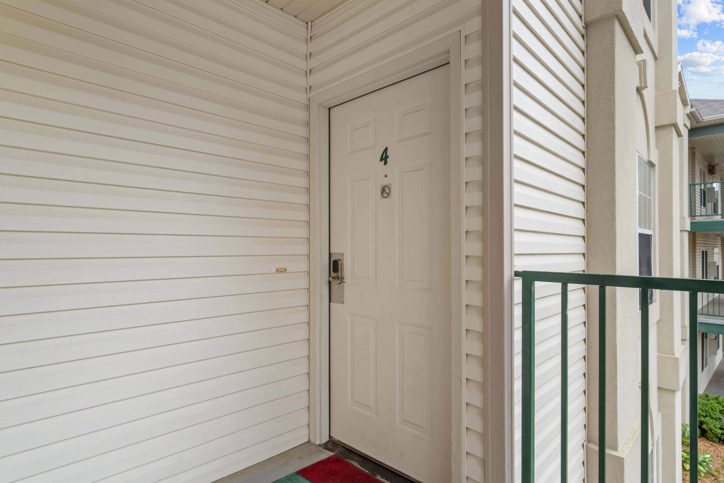 351 S Wildwood DR #9-4, Branson, MO 65616