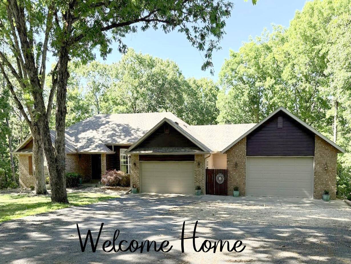 773 Pokeberry LN, Lampe, MO 65681