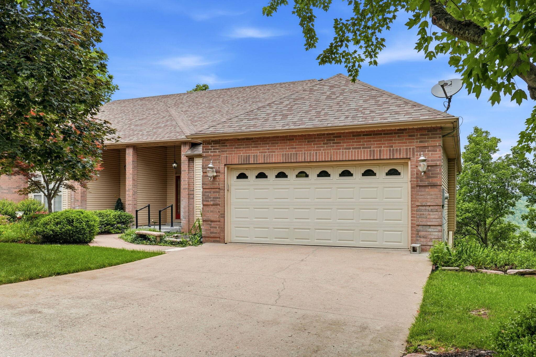 1761 Cedar Ridge WAY, Branson West, MO 65737