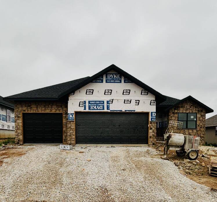935 S Pindall LN, Nixa, MO 65714