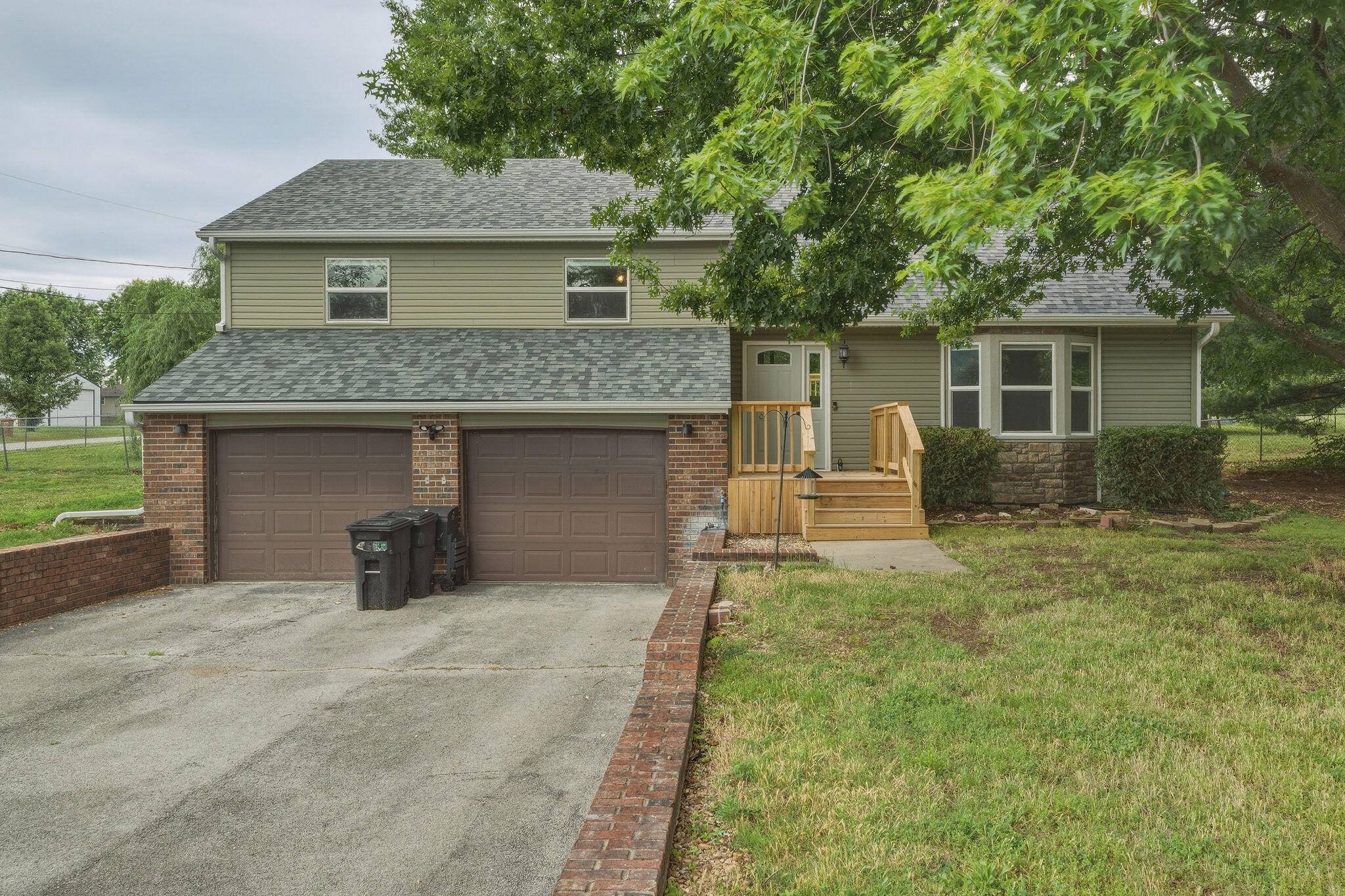 1297 S Palomino RD, Carthage, MO 64836