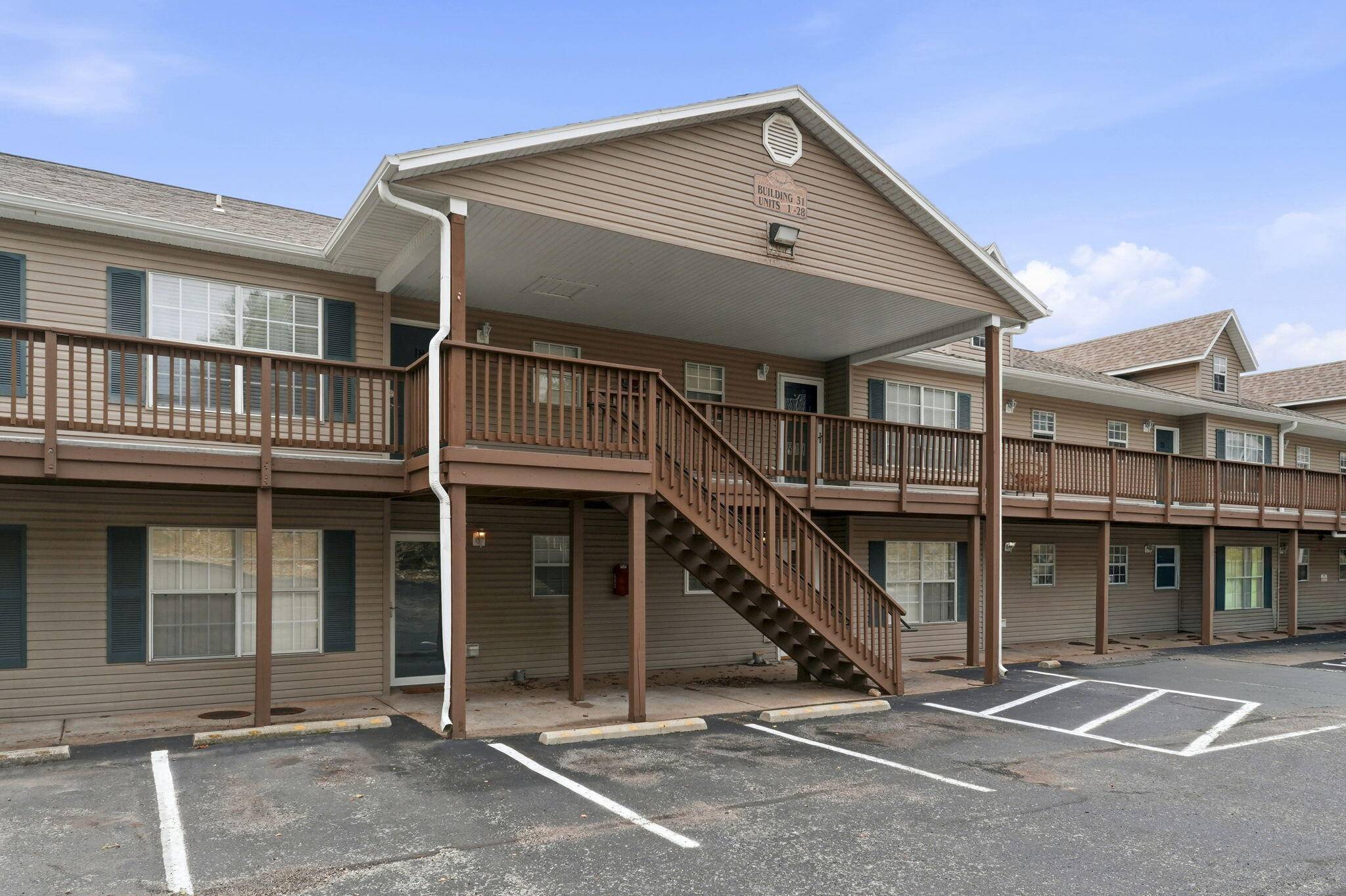 31 Golfshores DR #4, Branson, MO 65616