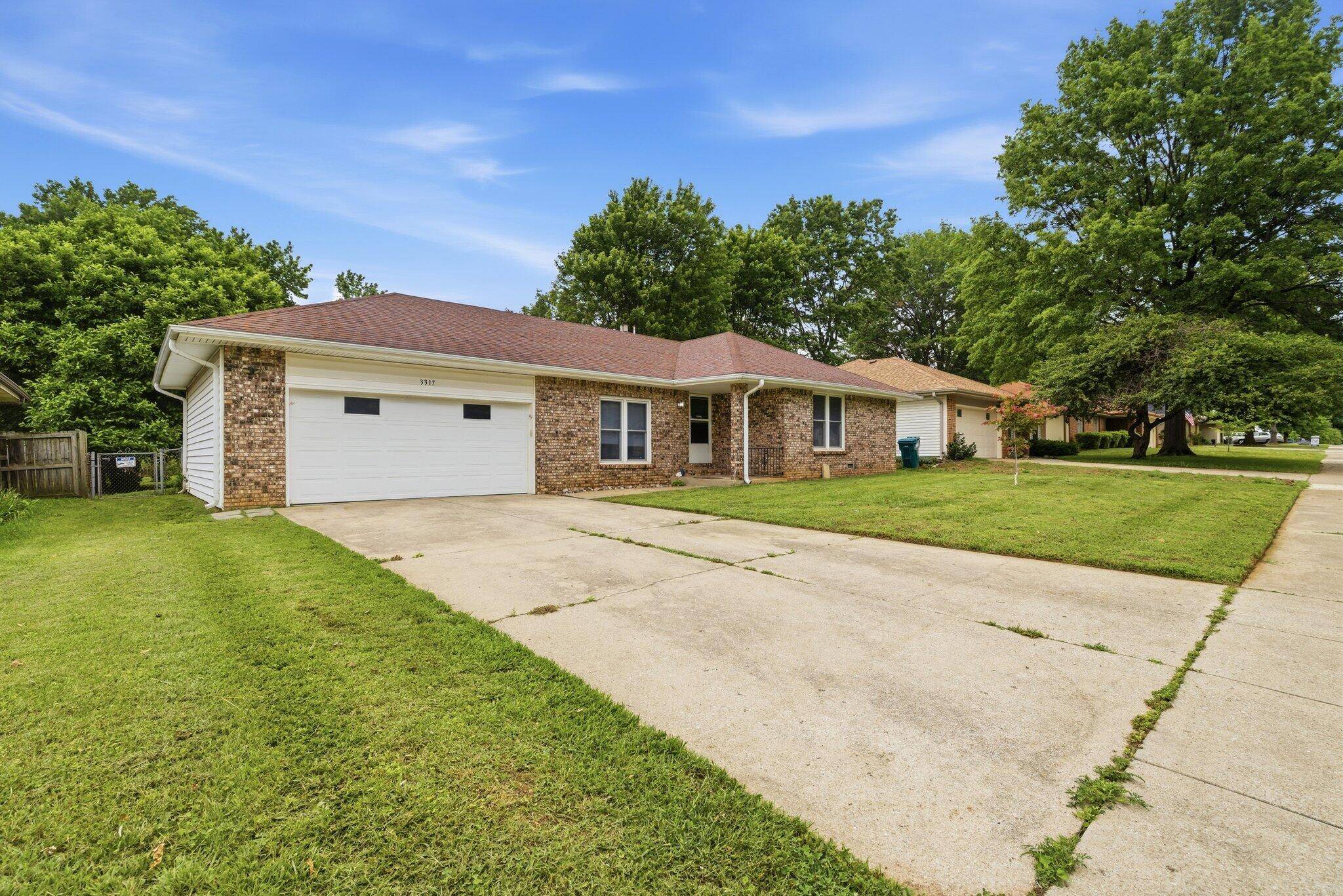 3317 S Benton AVE, Springfield, MO 65807