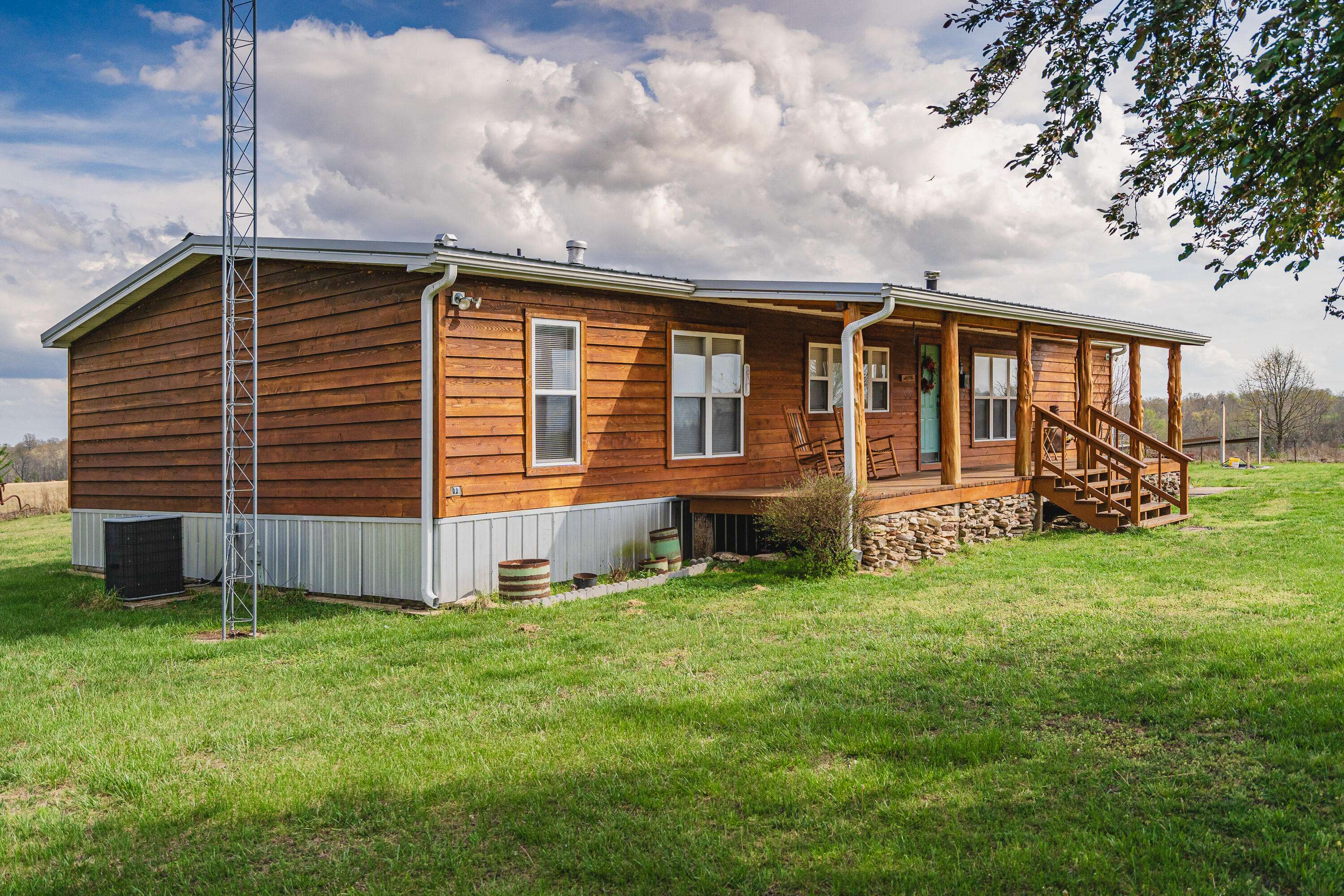 13500 County Road 6950, Caulfield, MO 65626