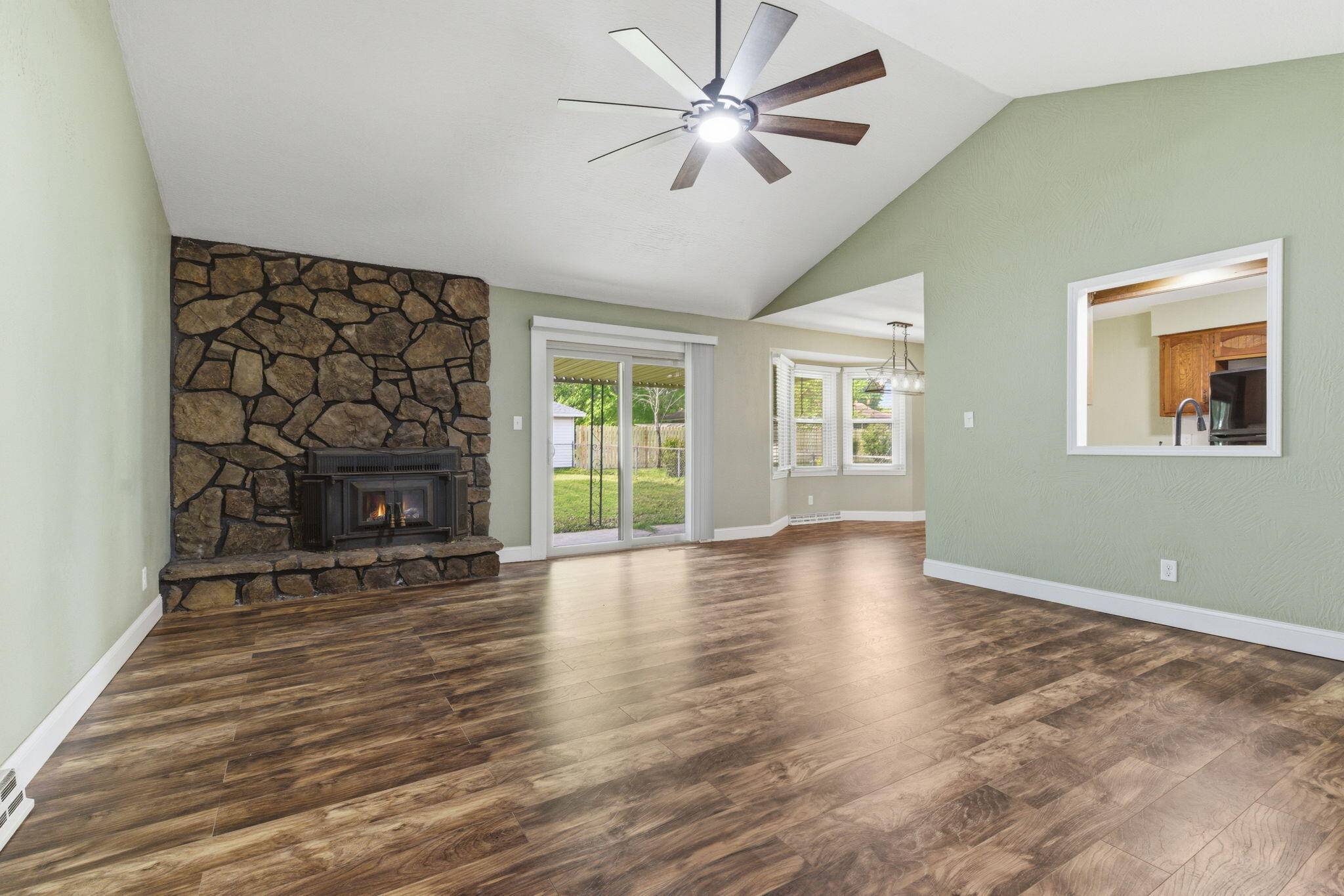 504 W Bell ST, Springfield, MO 65803