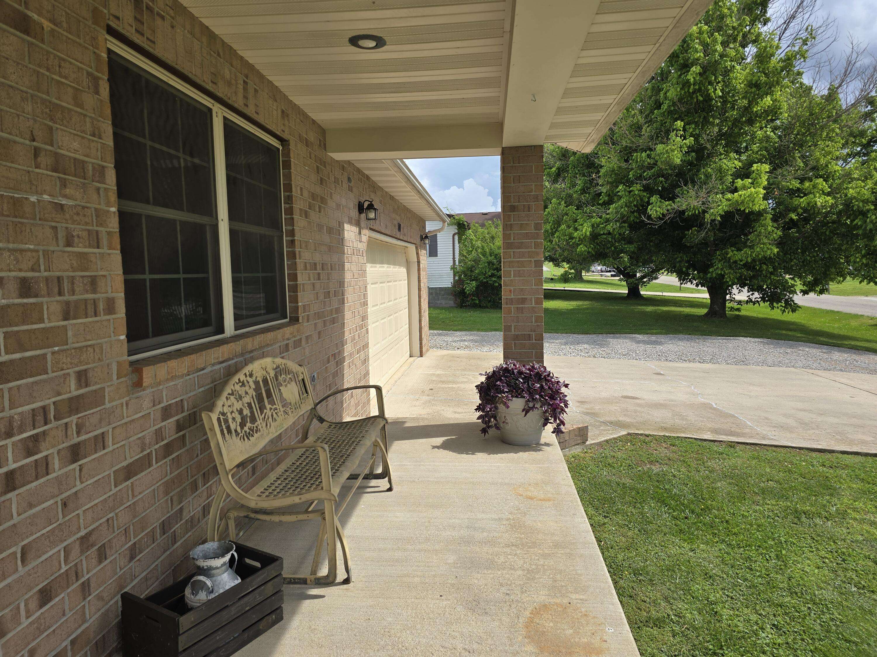 514 Guthery ST, Ava, MO 65608