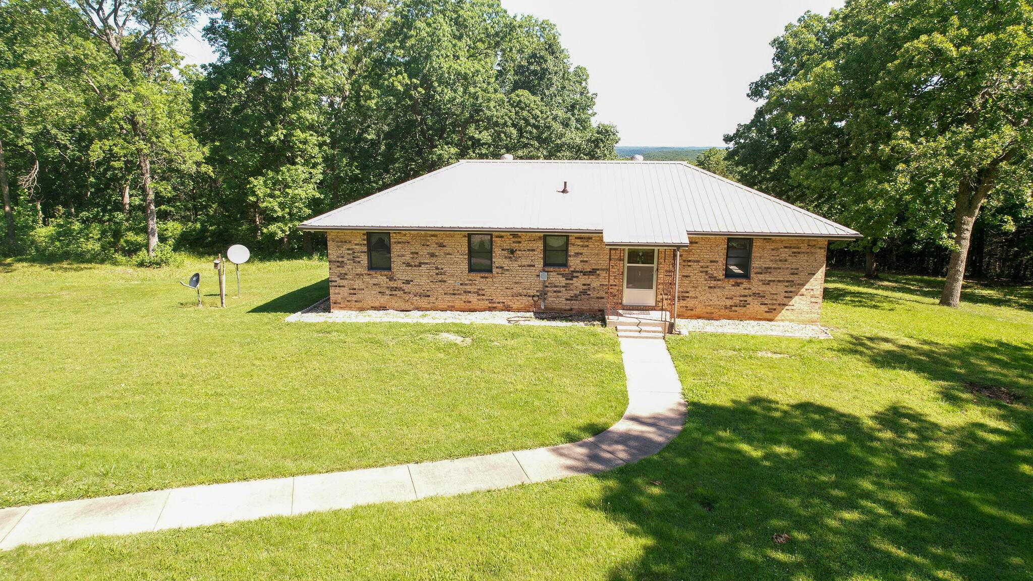 8870 NE 1275 Pvt RD, Osceola, MO 64776