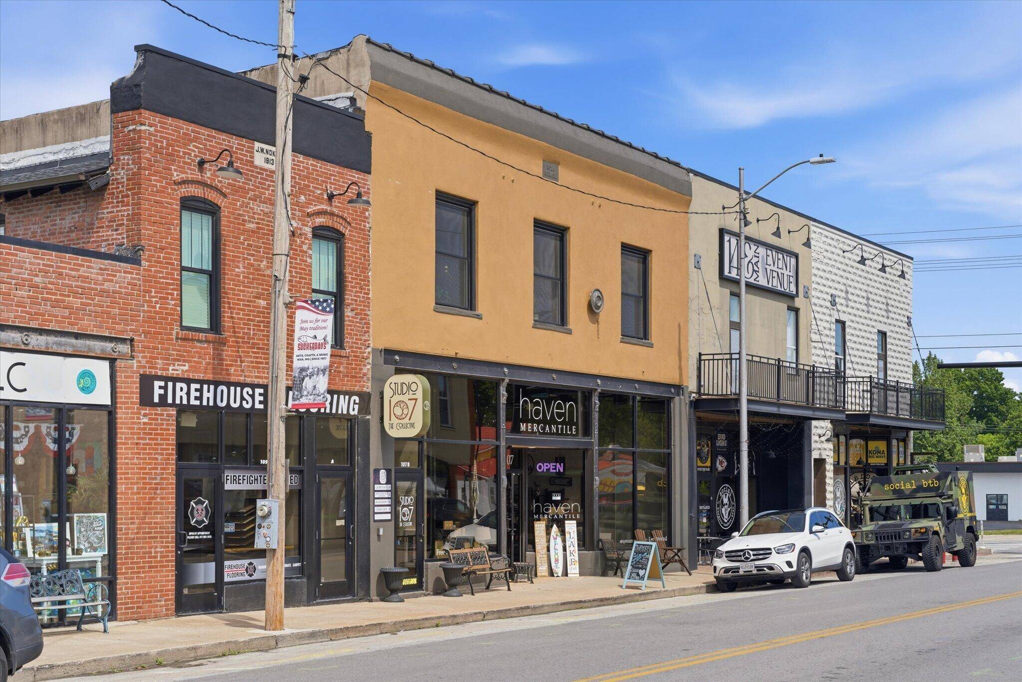 107 S Main ST, Nixa, MO 65714