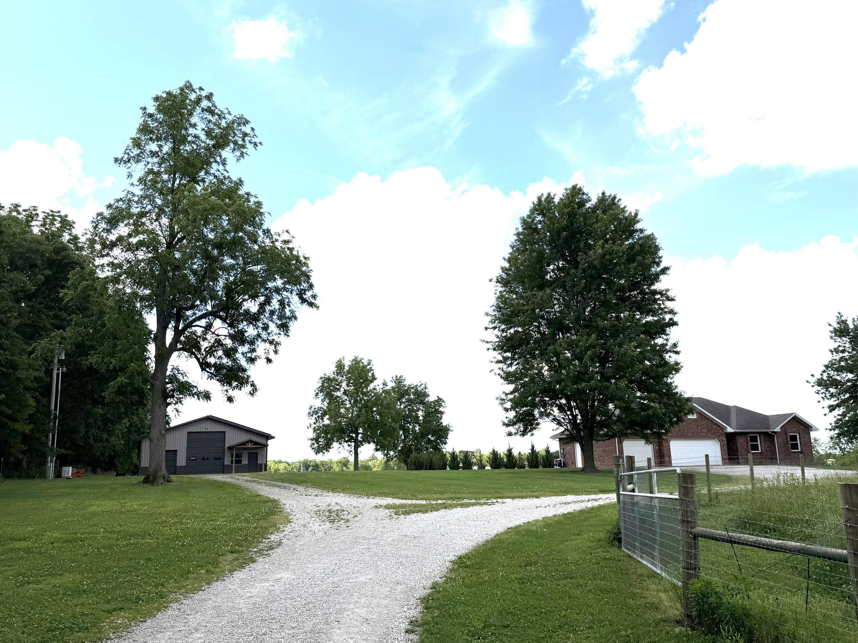 258 State Highway 32, Buffalo, MO 65622