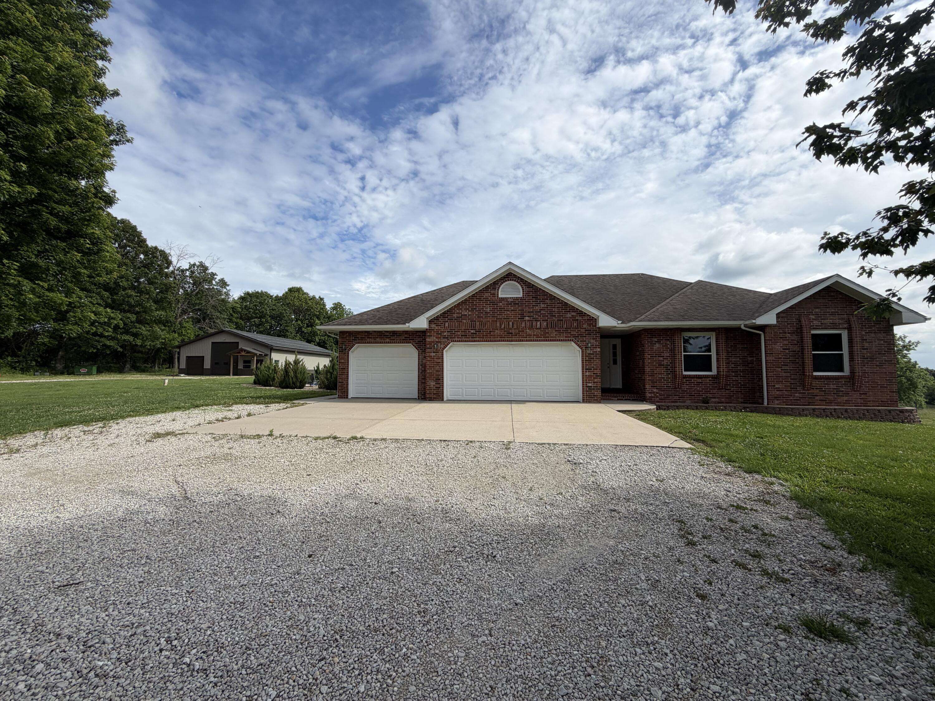 258 State Highway 32, Buffalo, MO 65622