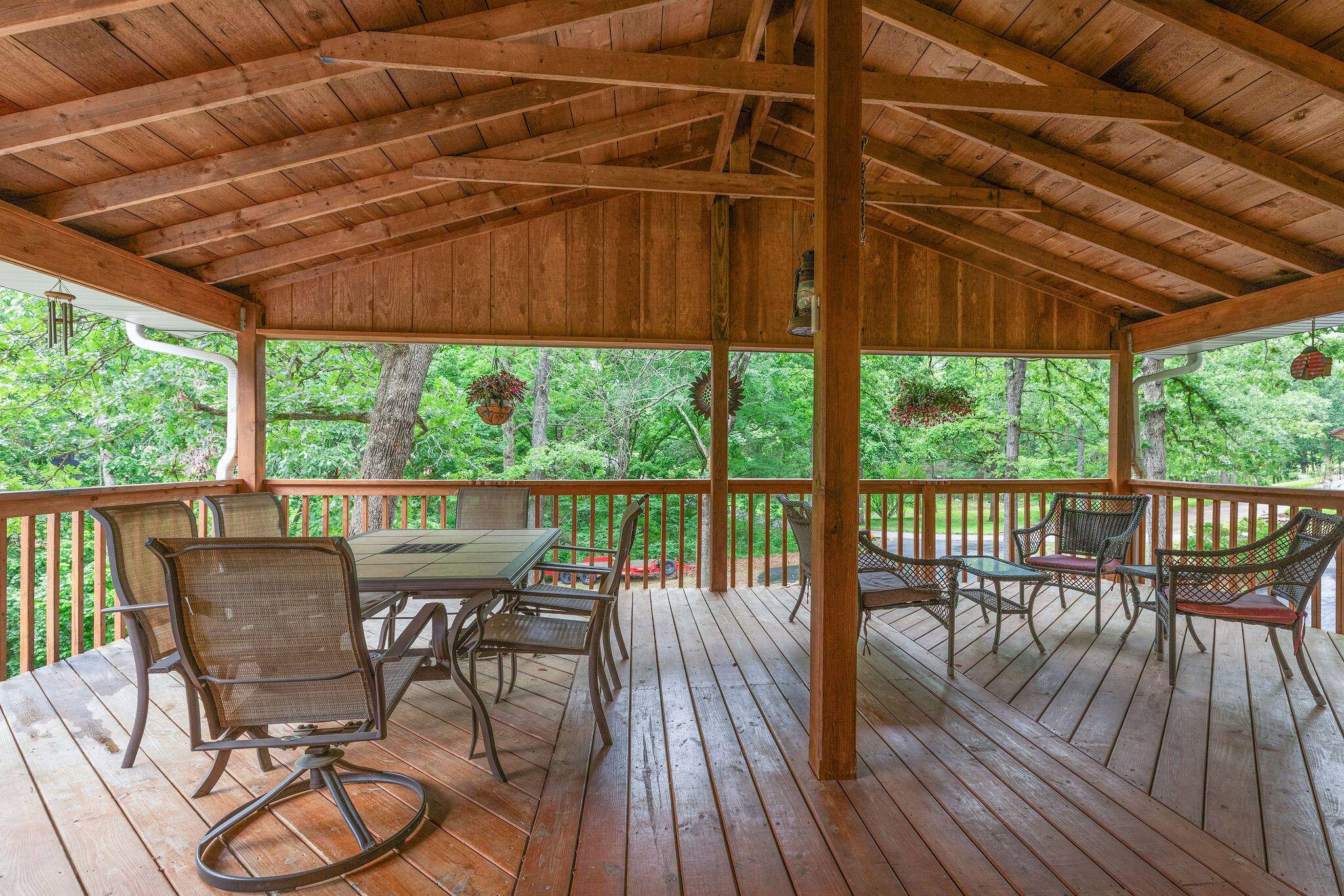 208 Lafayette LN, Branson, MO 65616