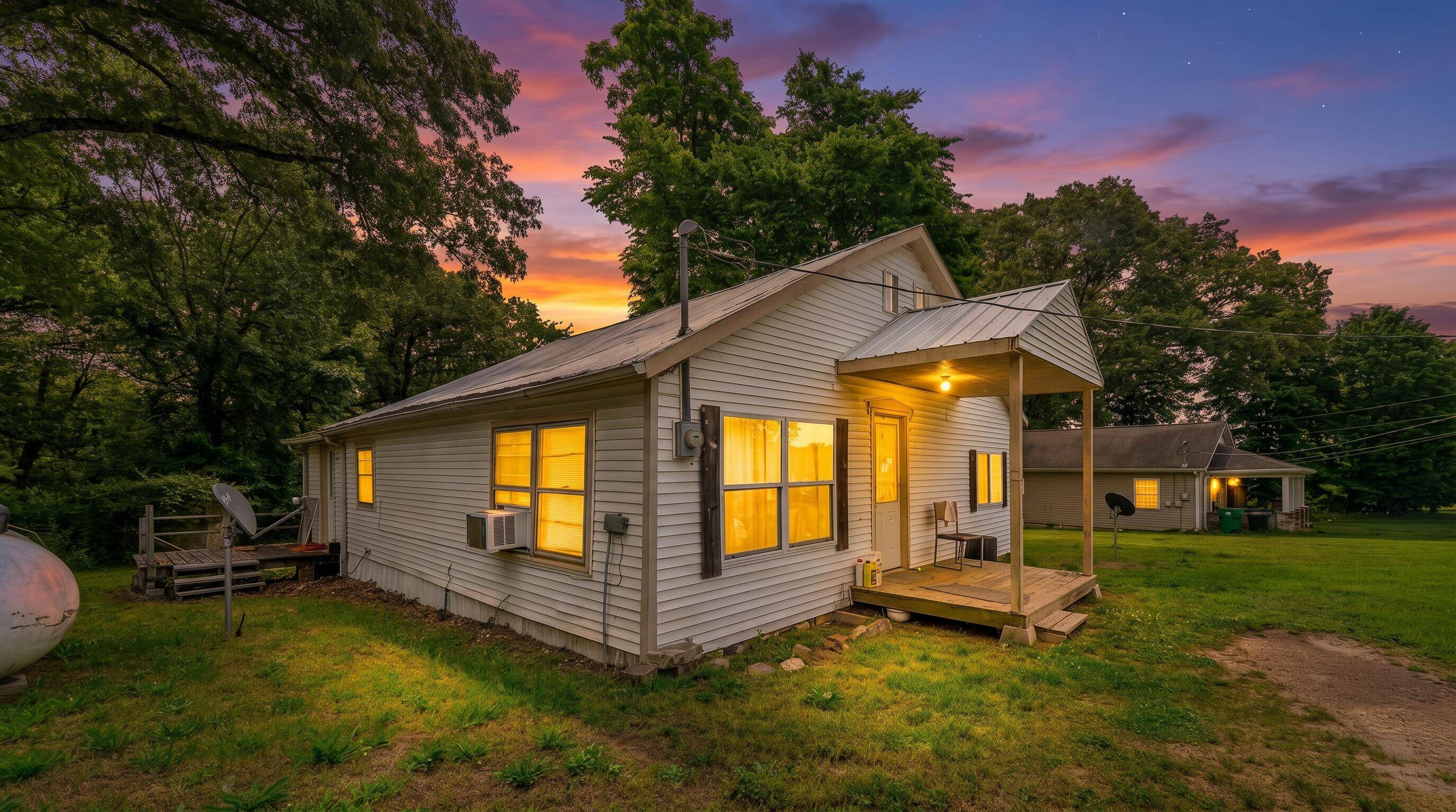 208 Sherman ST, Thayer, MO 65791