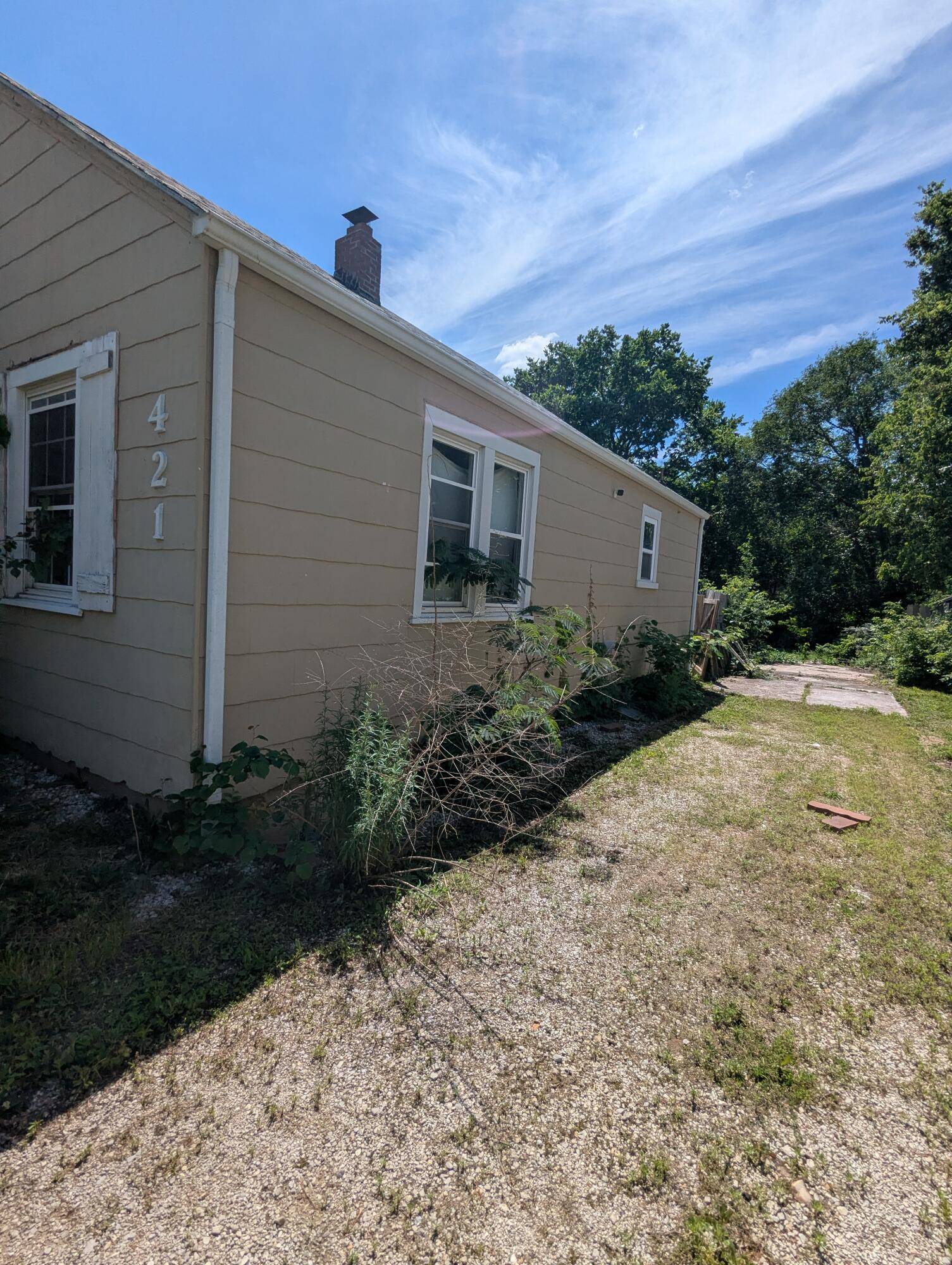 421 S West AVE, Springfield, MO 65806