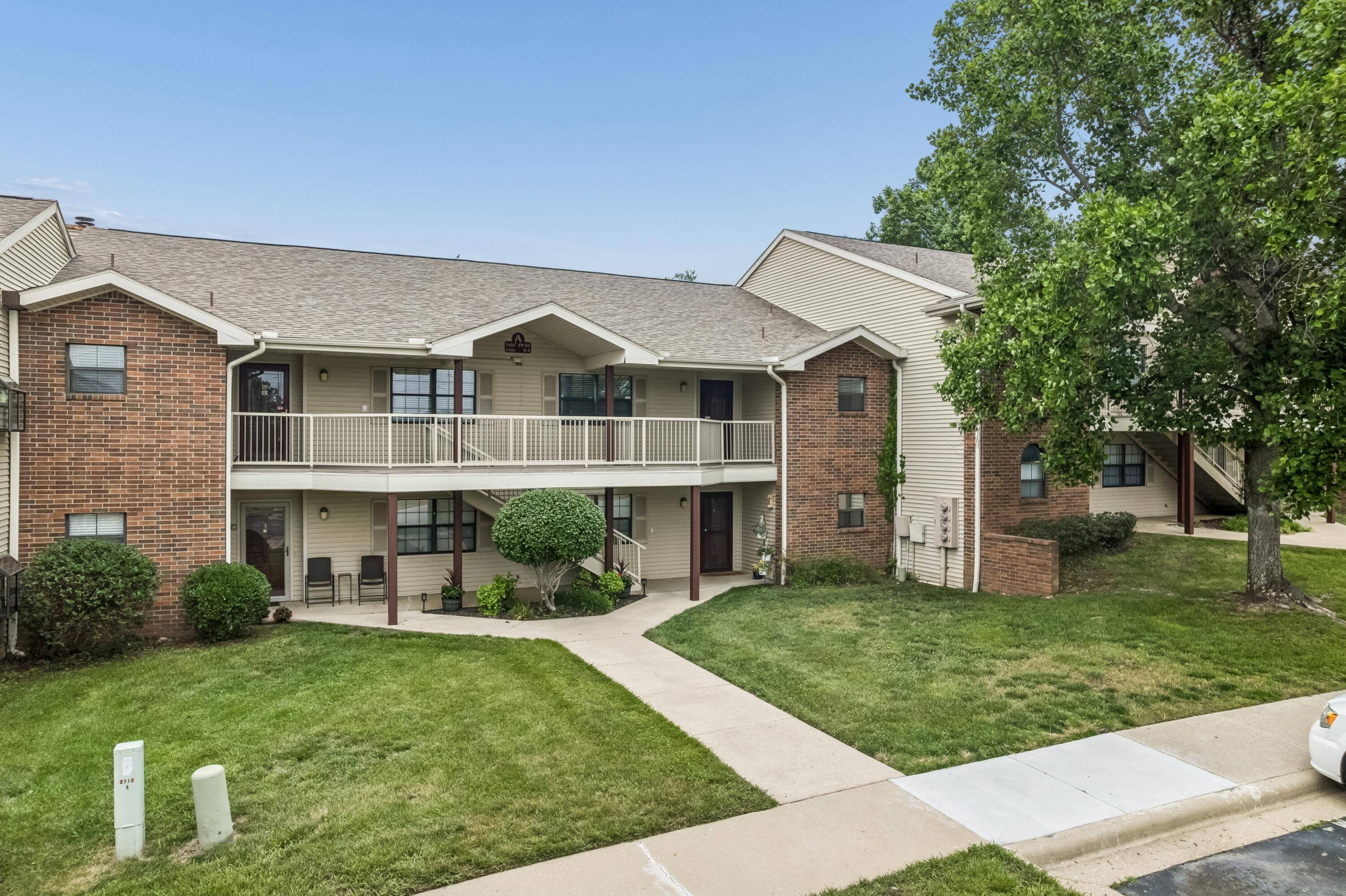 350 S Wildwood, DR #A- 20, Branson, MO 65616