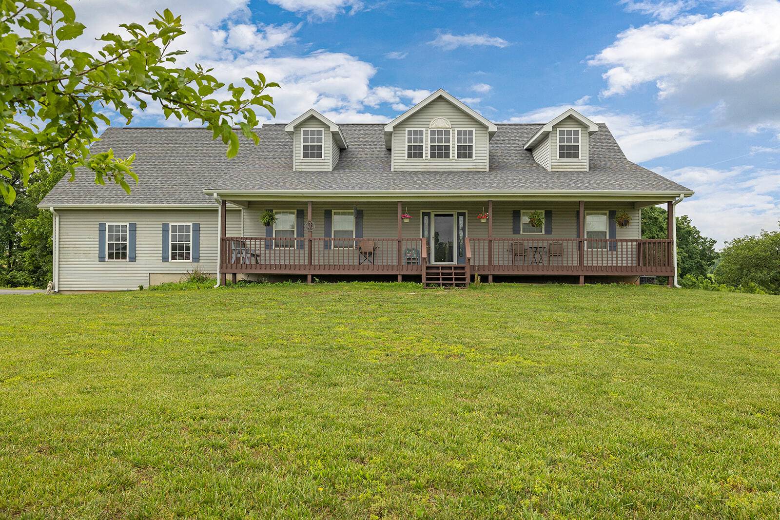 1823 Finley Falls RD, Seymour, MO 65746