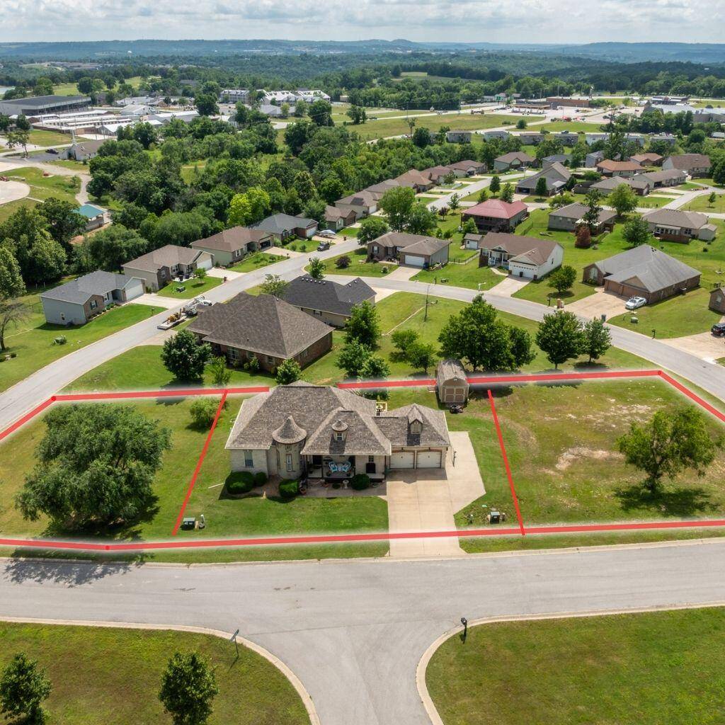 129 Hackberry LN, Branson, MO 65616
